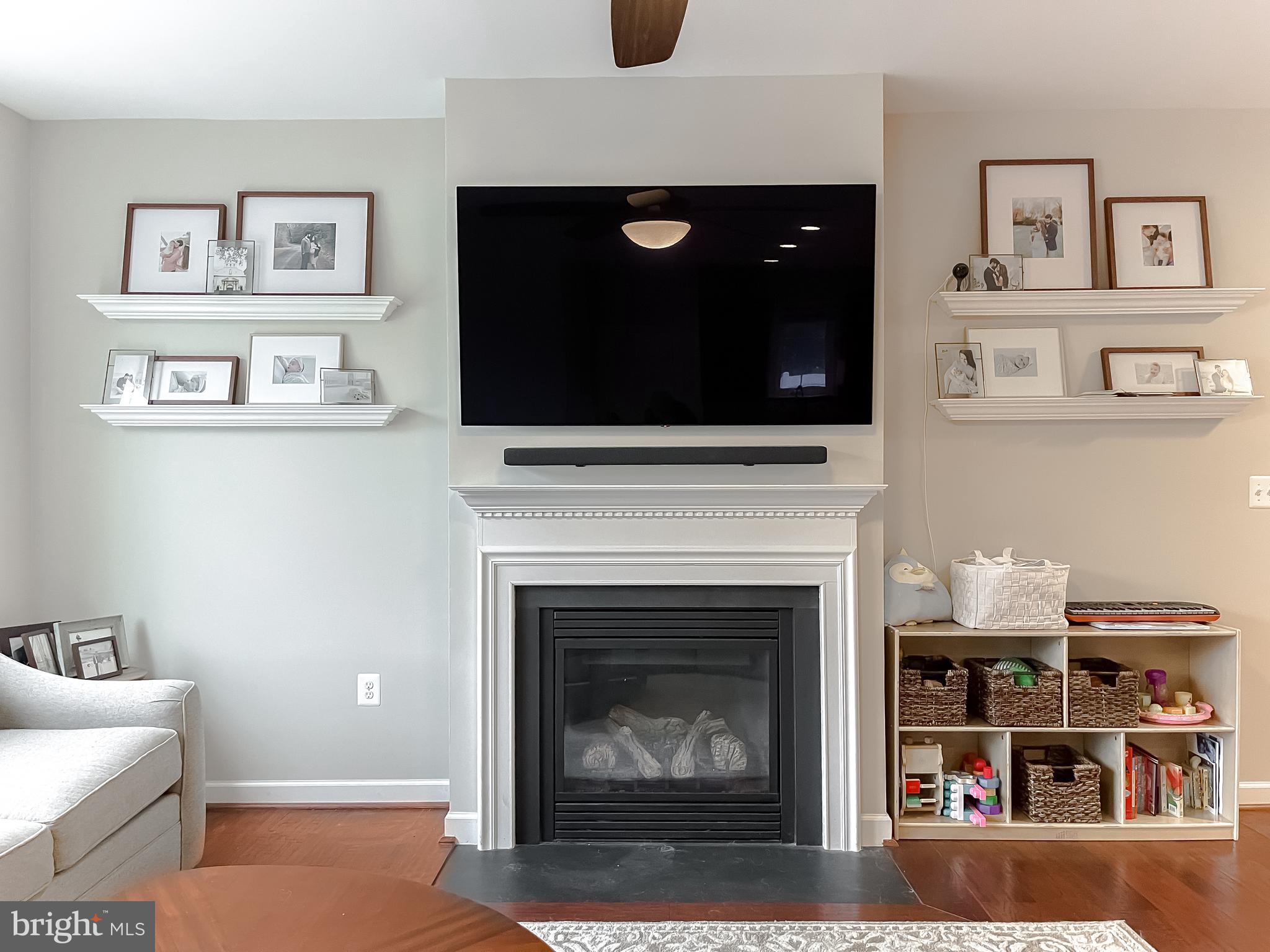 ACADEMY HILLS - Residential