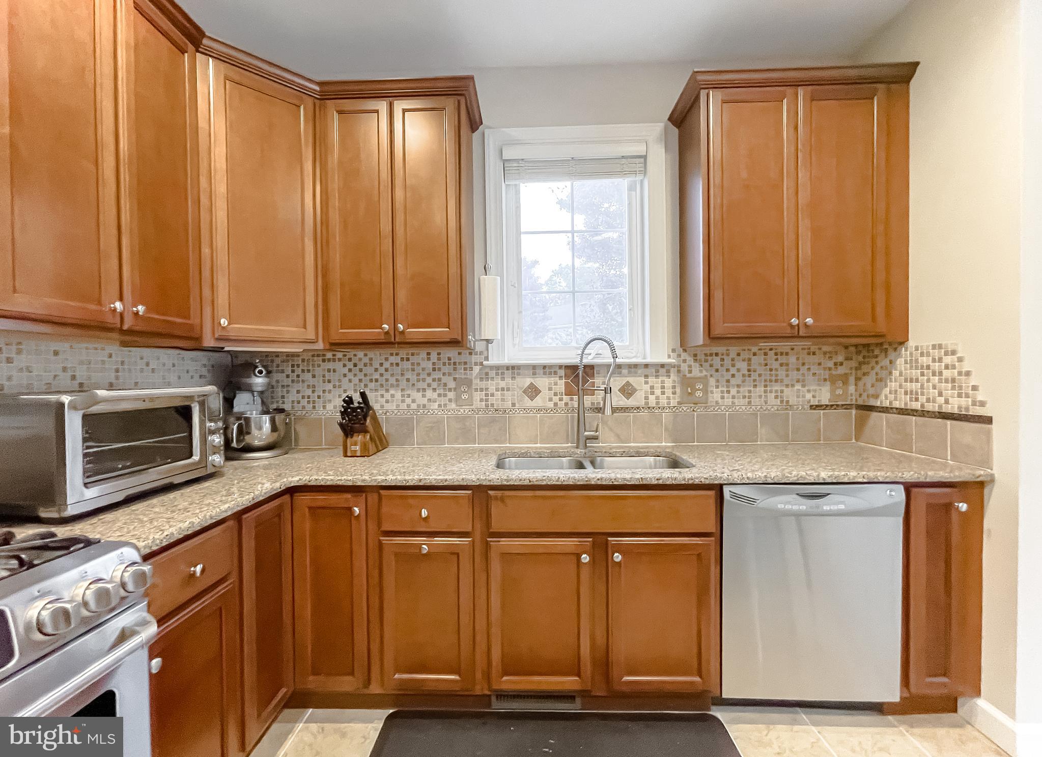 ACADEMY HILLS - Residential