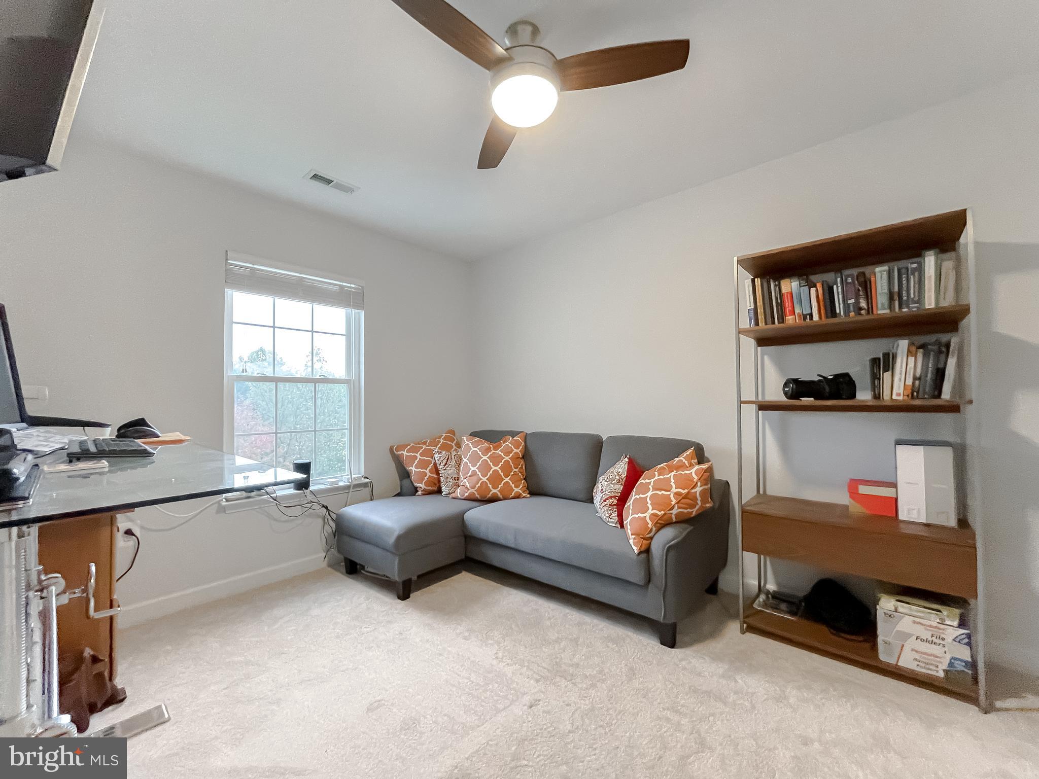 ACADEMY HILLS - Residential