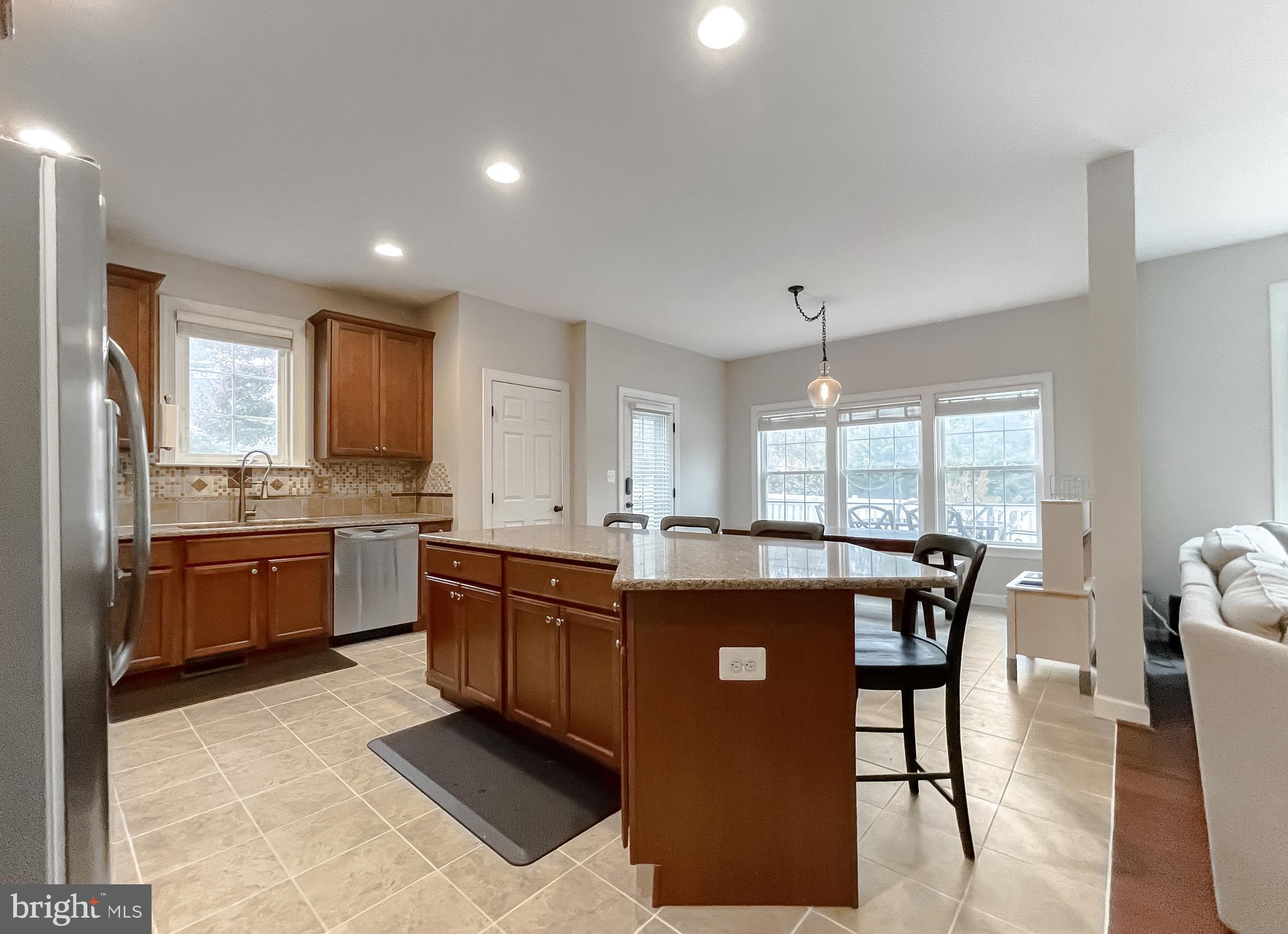 ACADEMY HILLS - Residential