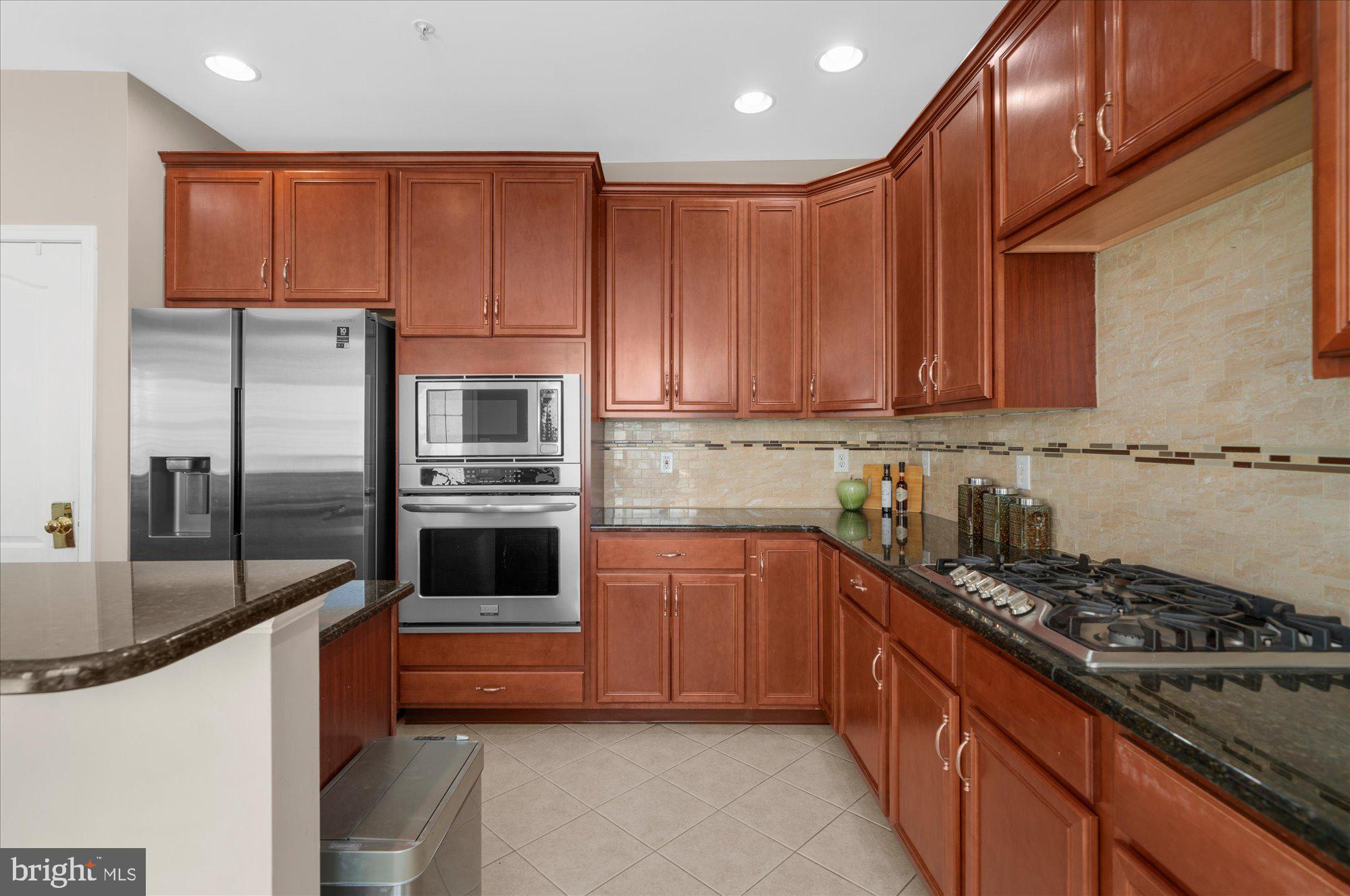 NEW BRITAIN WALK - Residential