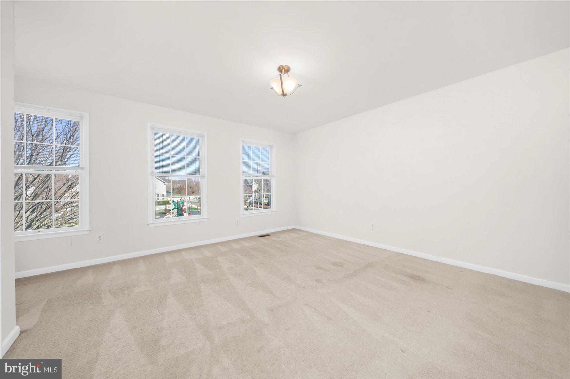 NEW BRITAIN WALK - Residential