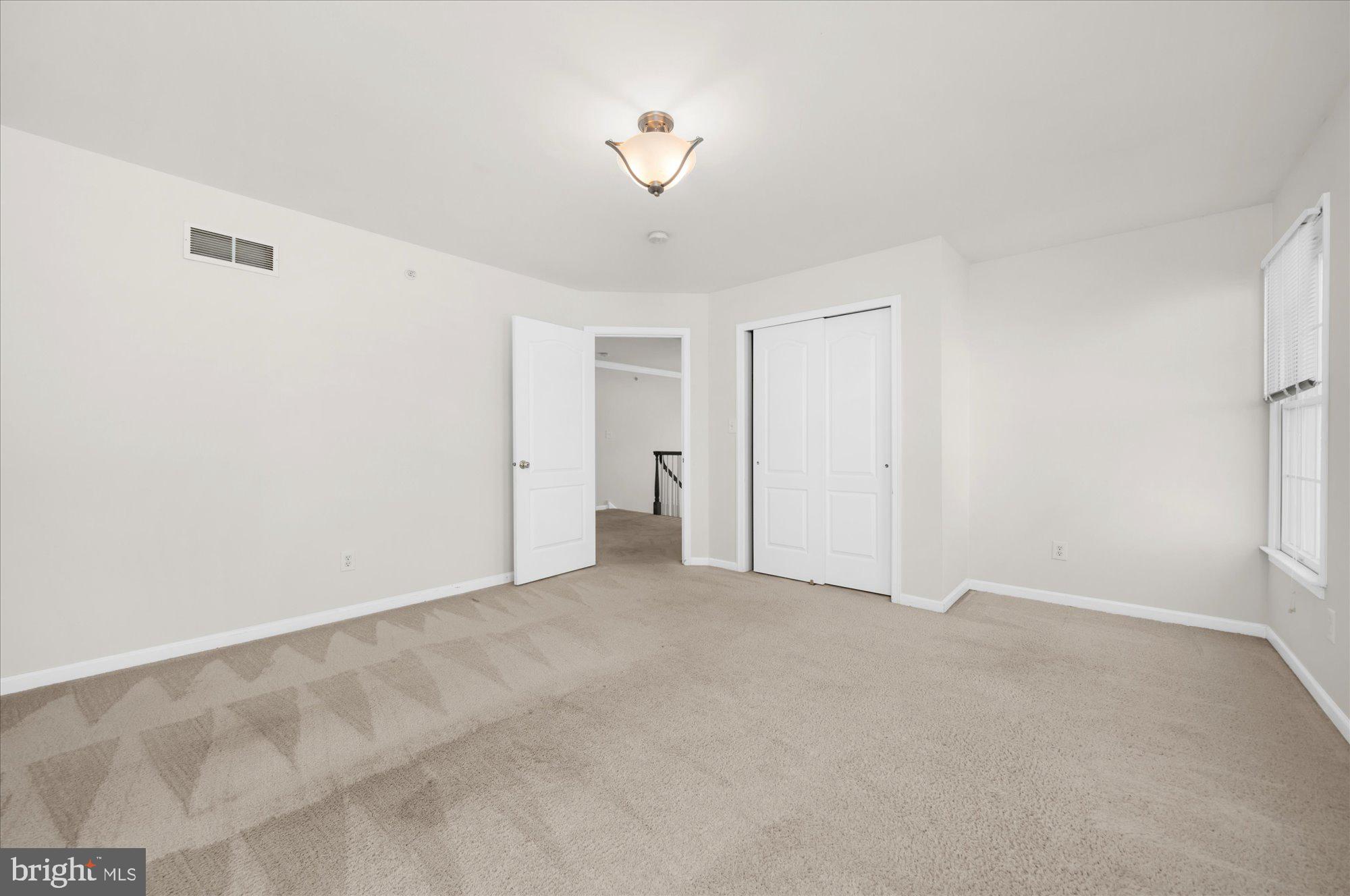 NEW BRITAIN WALK - Residential