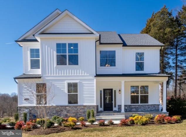 ROLLING KNOLLS - Residential