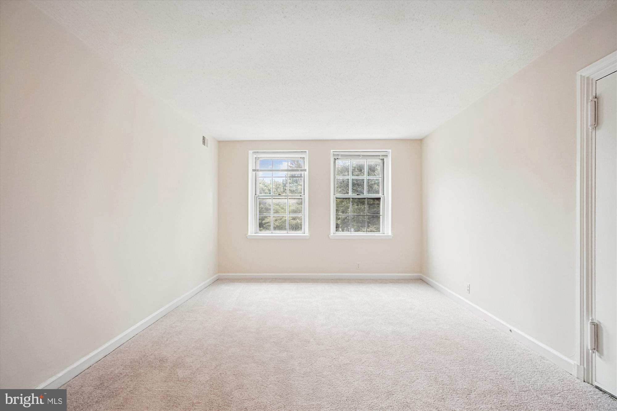 4906 29TH ROAD S B2