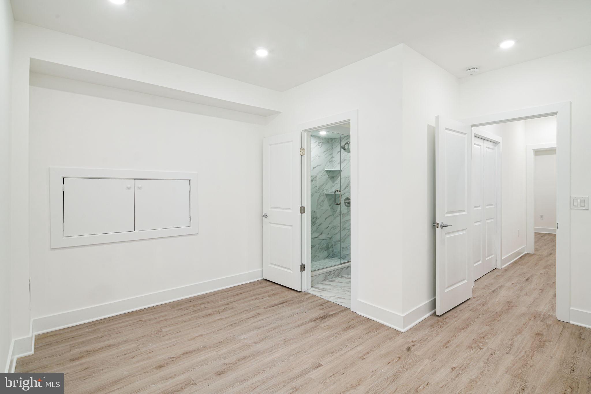 OLDE KENSINGTON - Residential