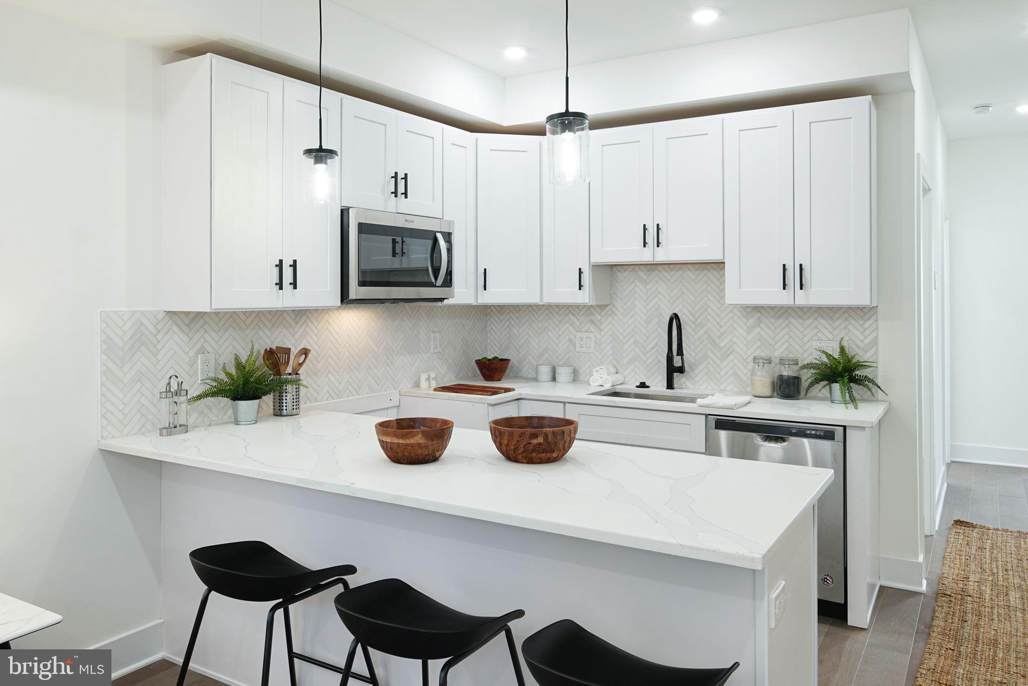 OLDE KENSINGTON - Residential