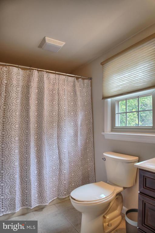 KINGS POINTE - Residential