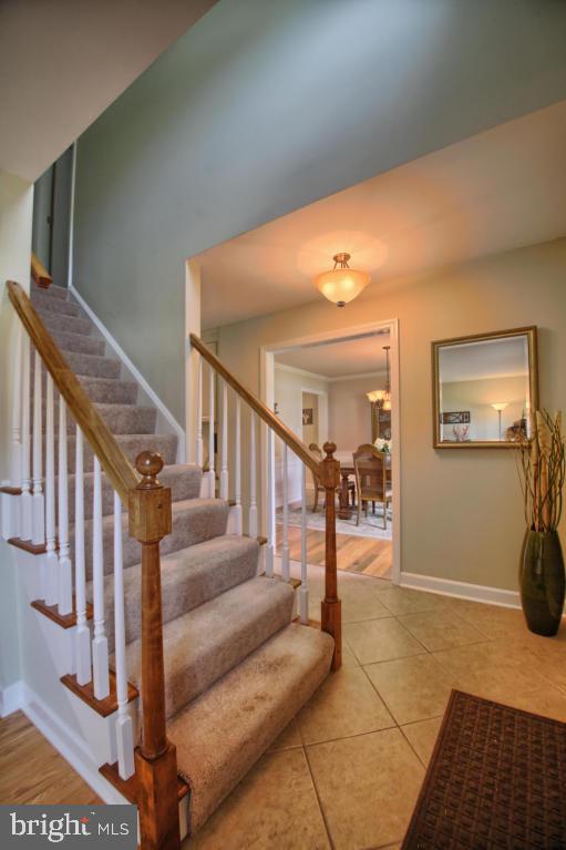 KINGS POINTE - Residential