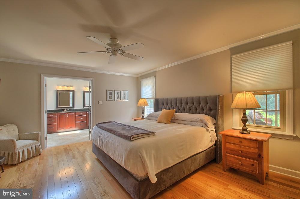 KINGS POINTE - Residential