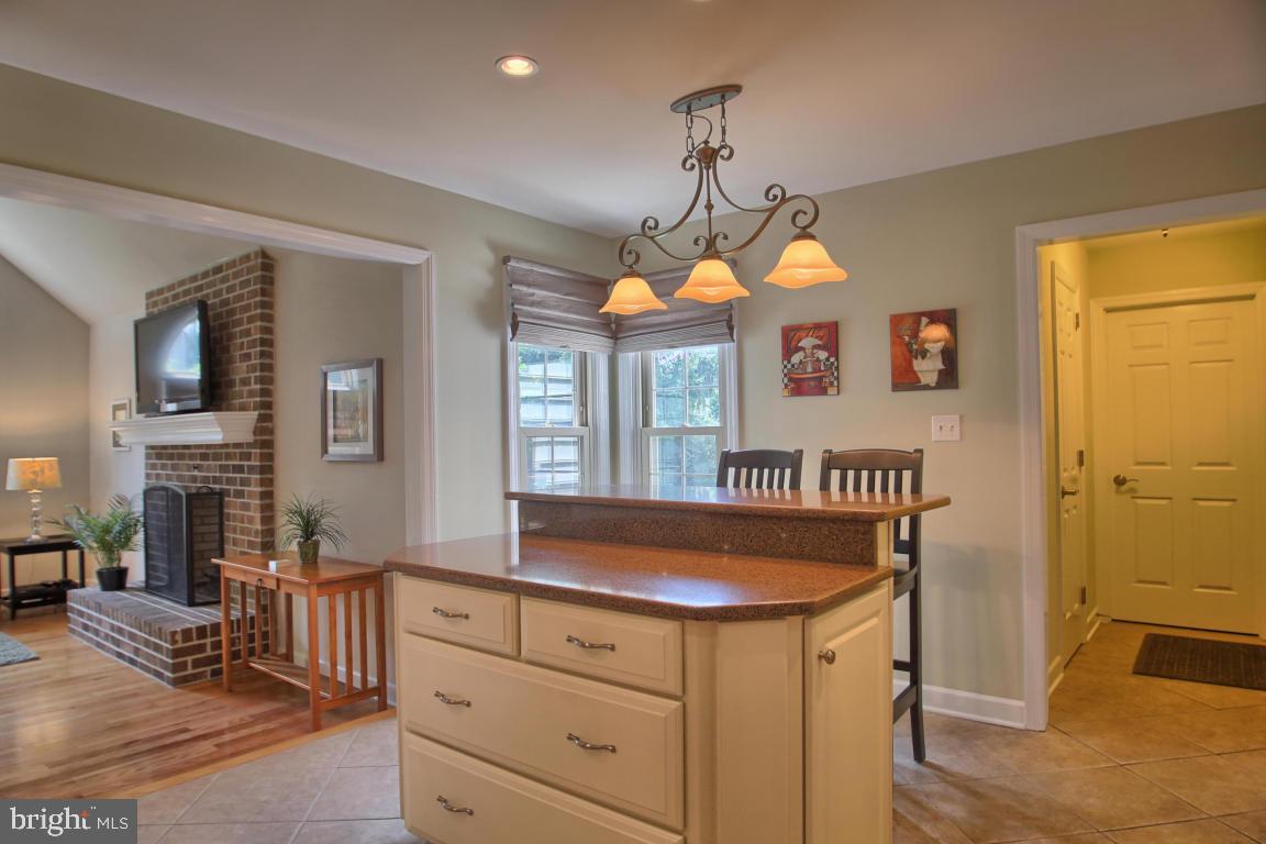 KINGS POINTE - Residential