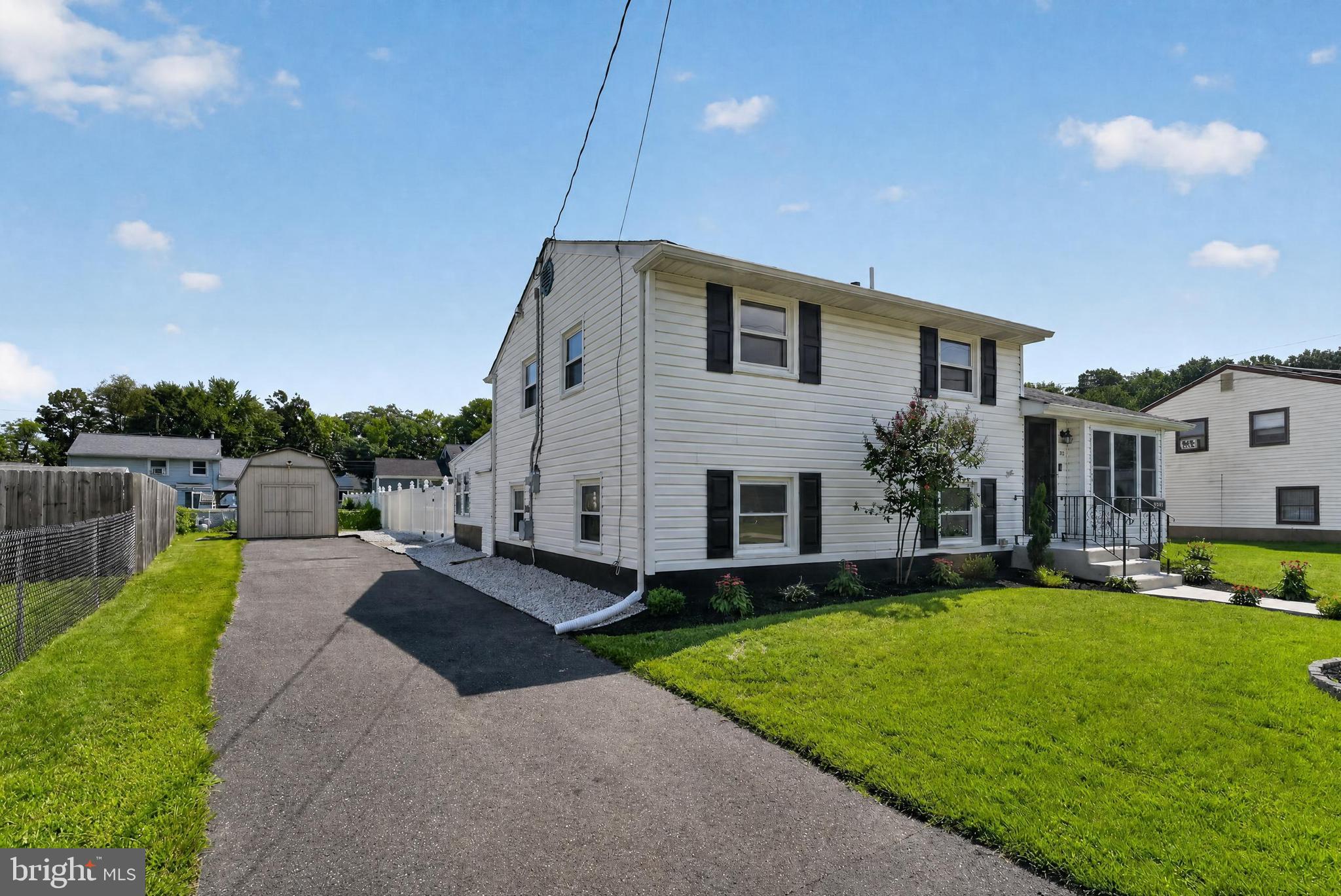 237 WINDSOR LANE