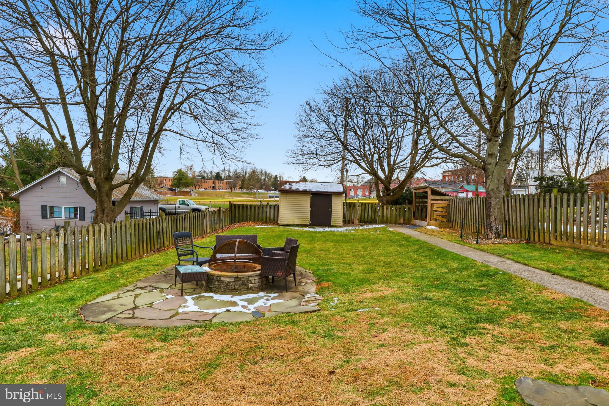 DILLSBURG BORO - Residential