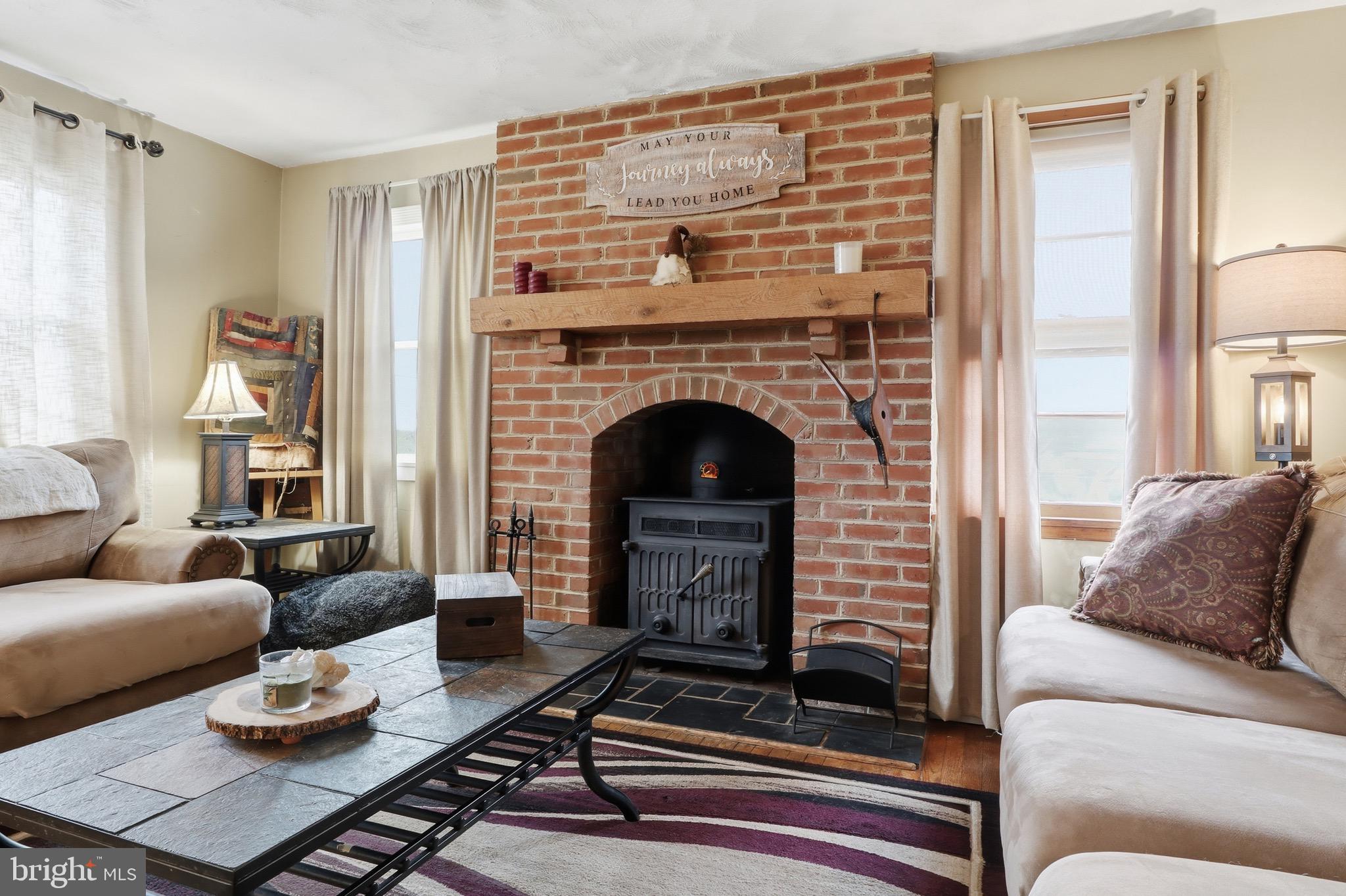 102 S CHESTNUT STREET