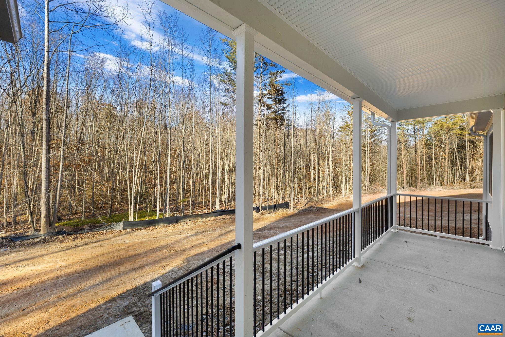 2192 HORSESHOE FARM RD