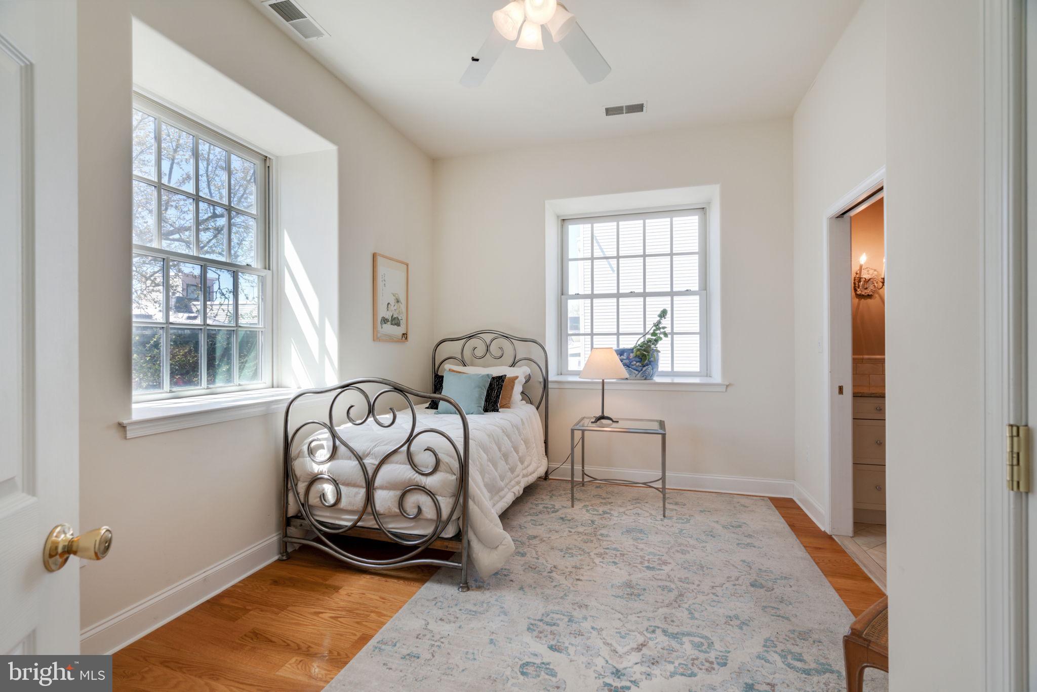 BELLA VISTA - Residential