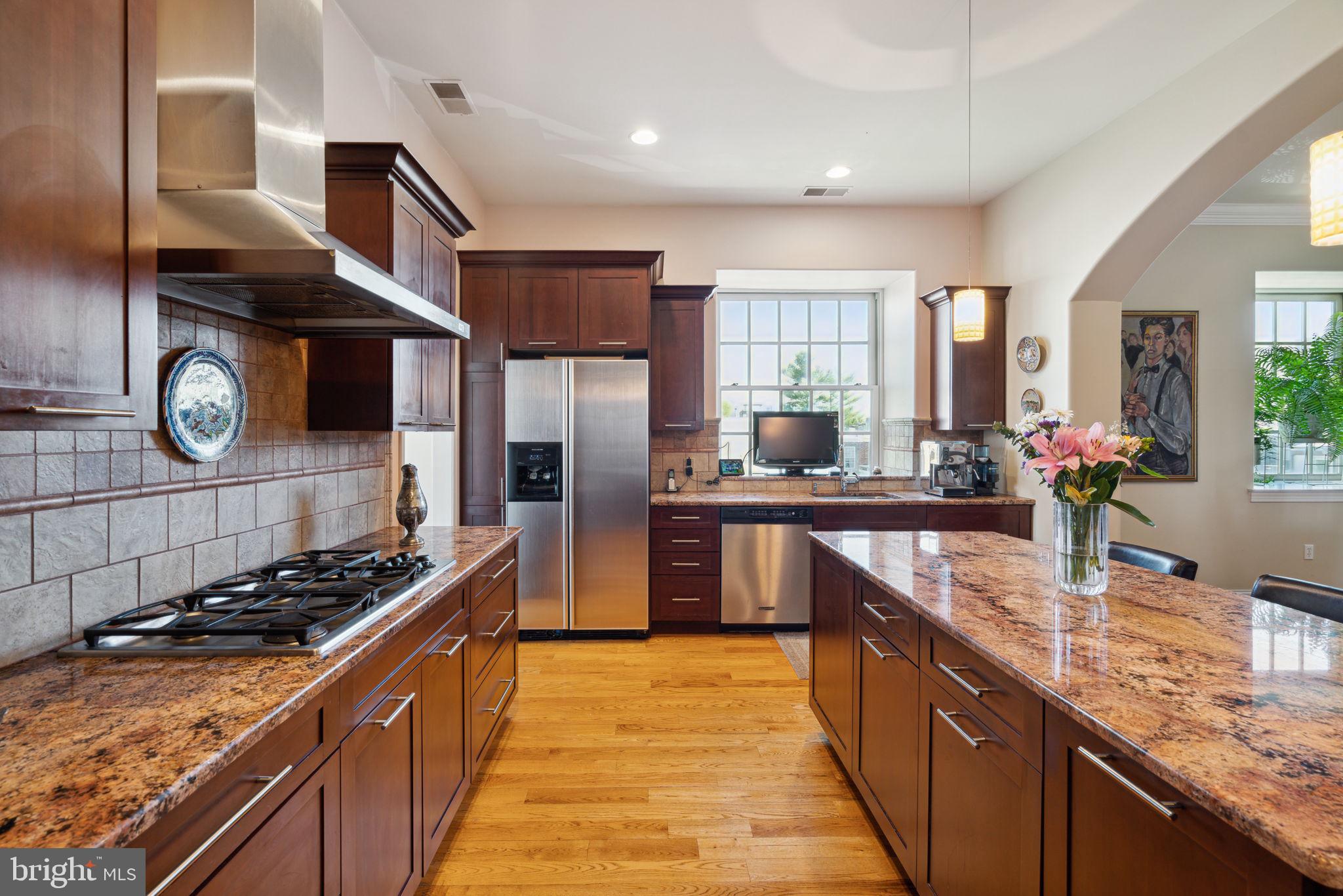 BELLA VISTA - Residential