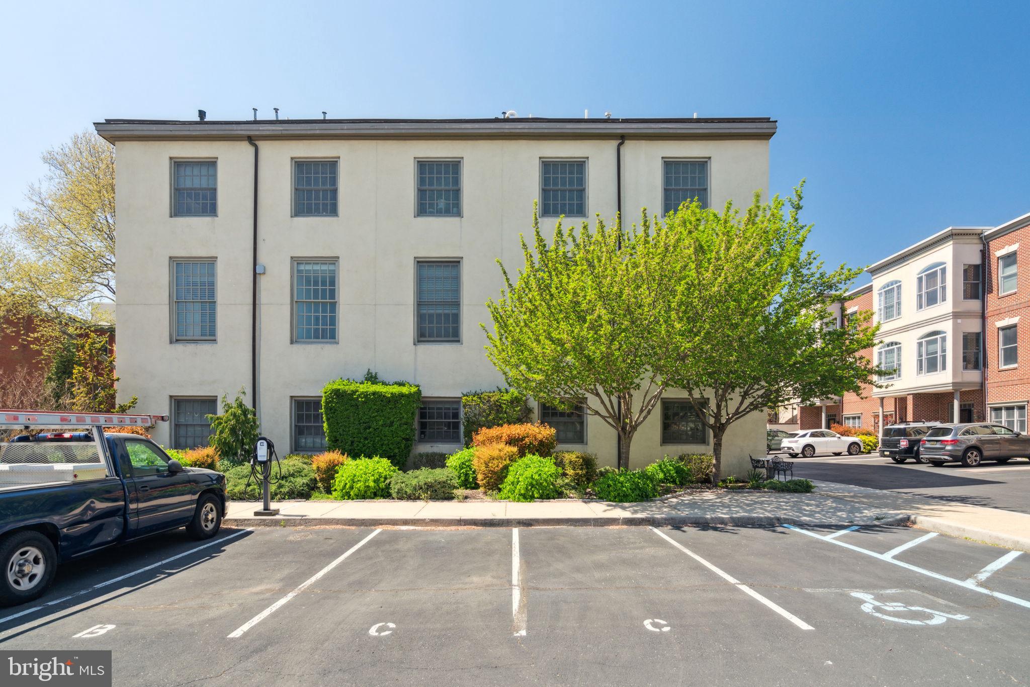 BELLA VISTA - Residential