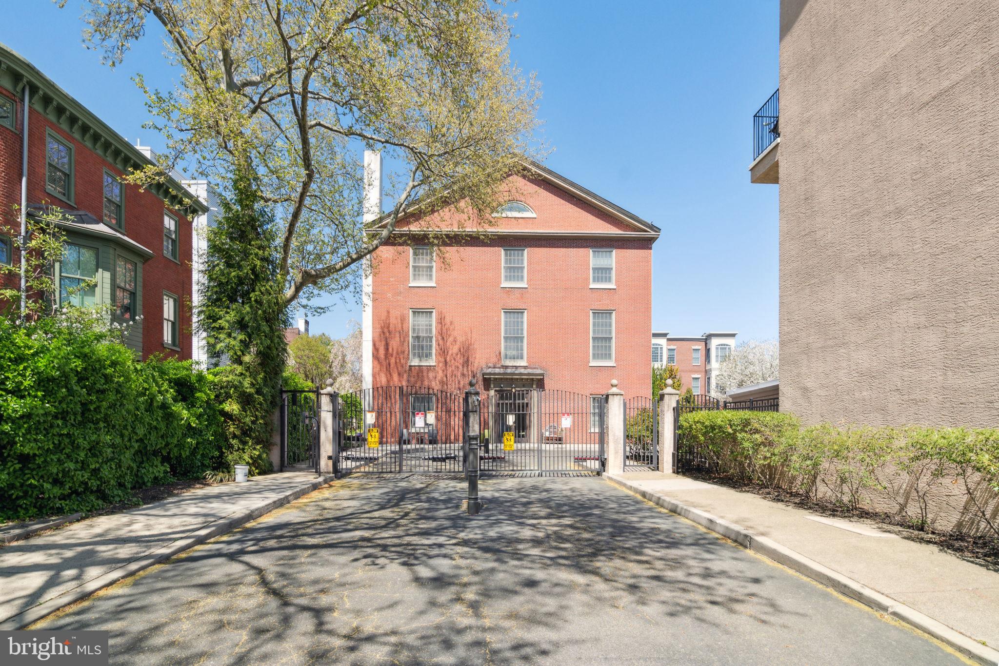 BELLA VISTA - Residential