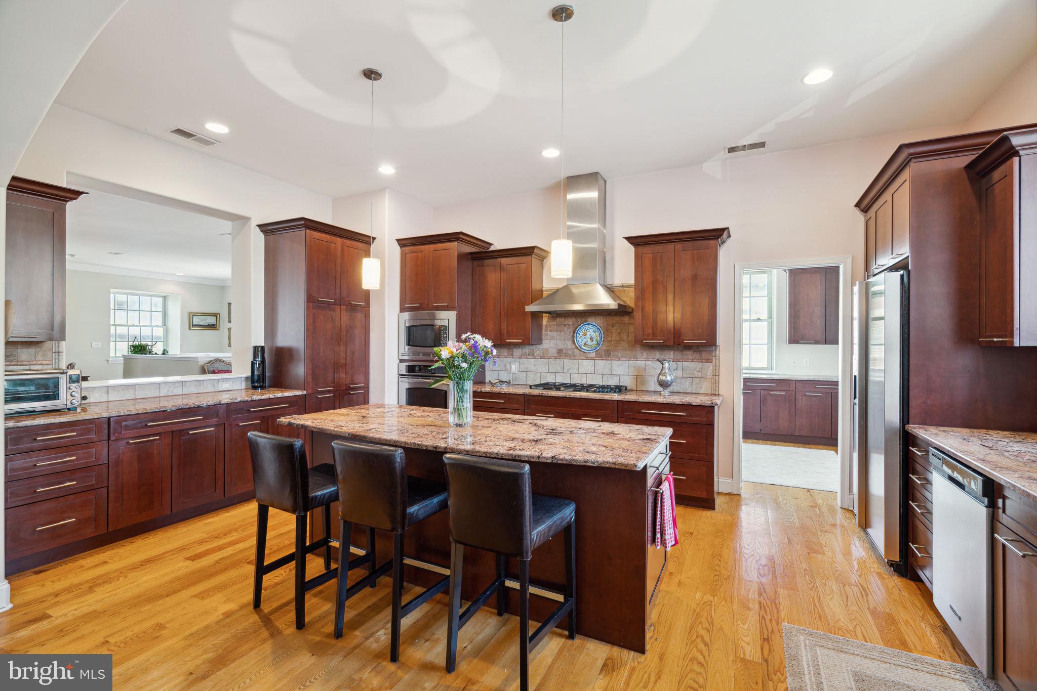 BELLA VISTA - Residential