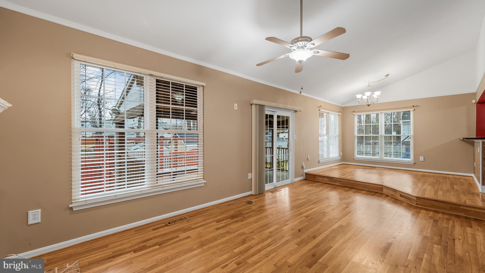 14691 STRATFORD DRIVE