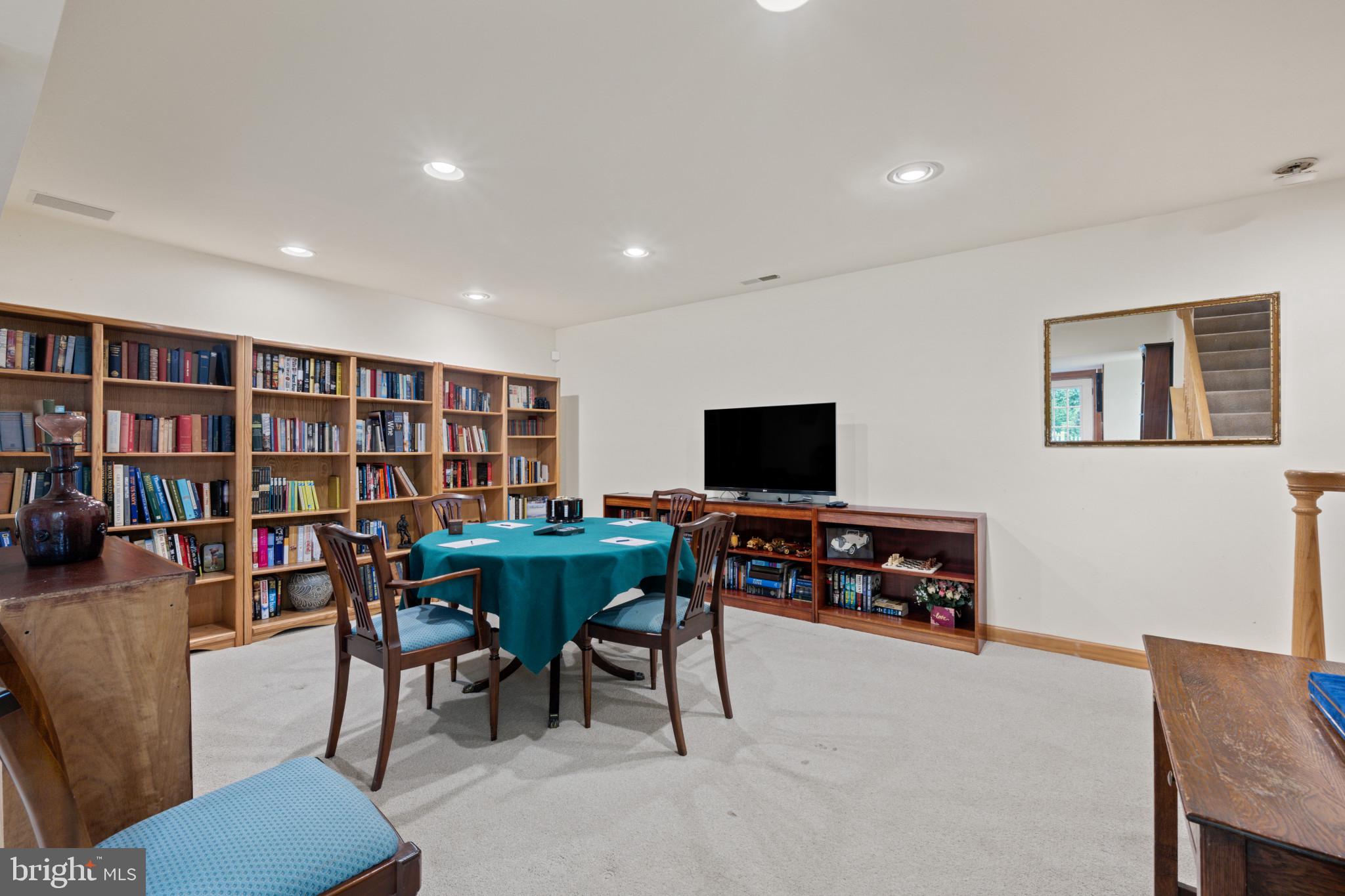 POPLAR POINT - Residential