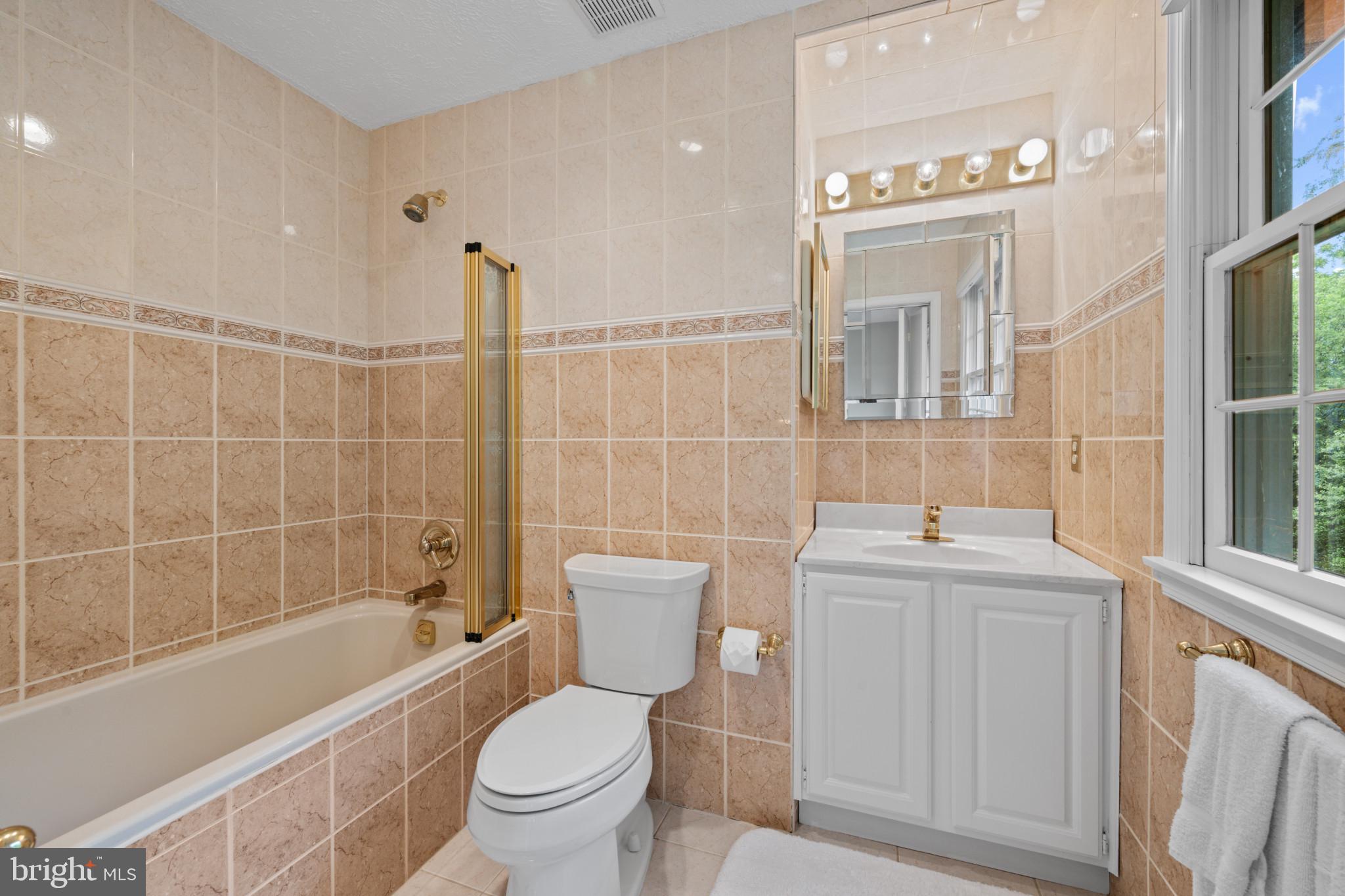 POPLAR POINT - Residential