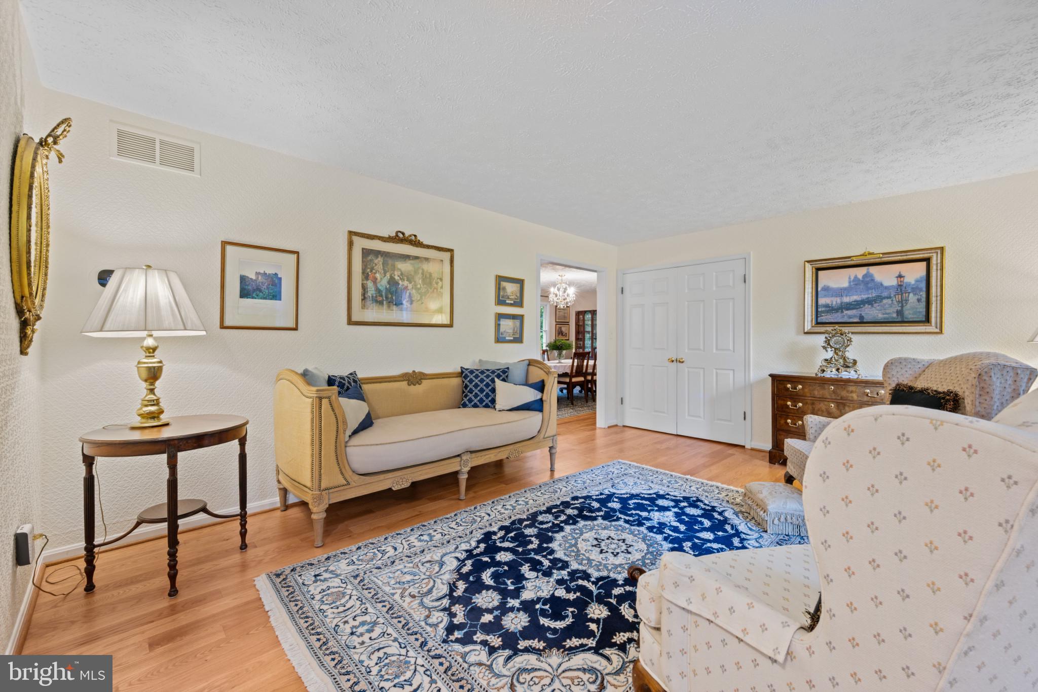 POPLAR POINT - Residential