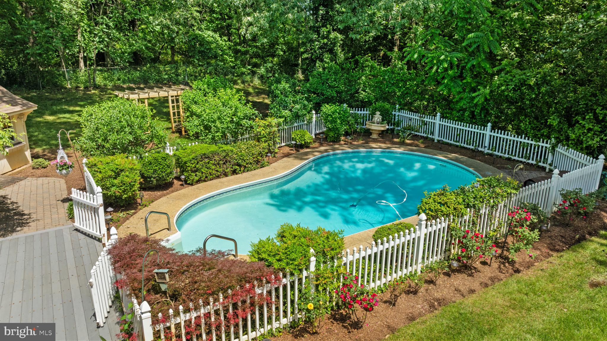 POPLAR POINT - Residential