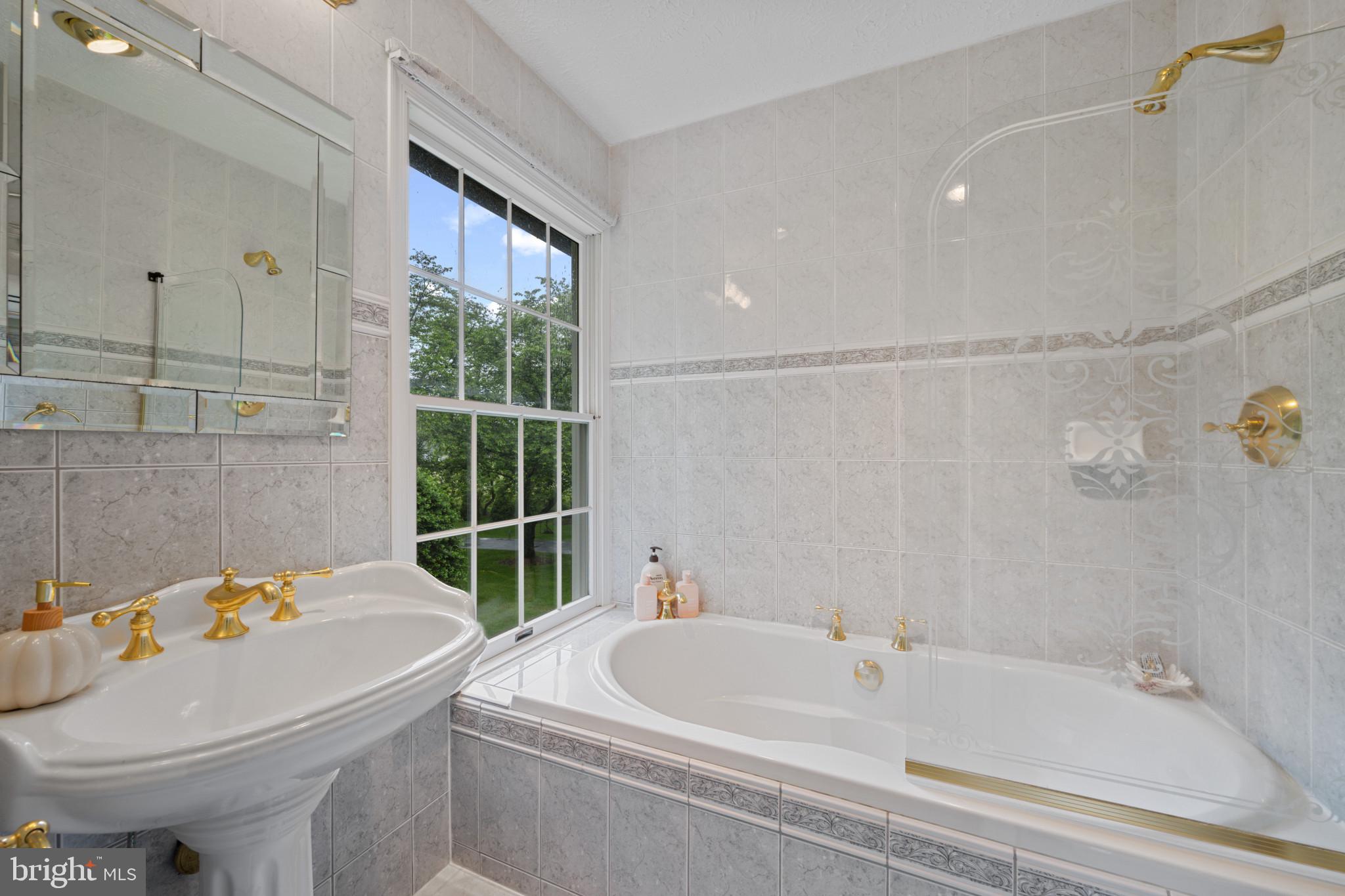 POPLAR POINT - Residential