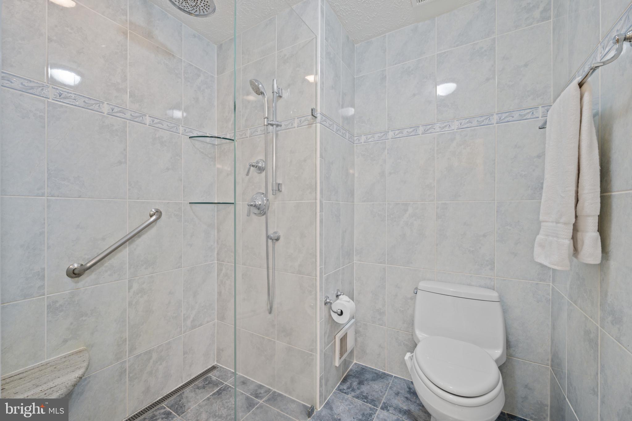 POPLAR POINT - Residential