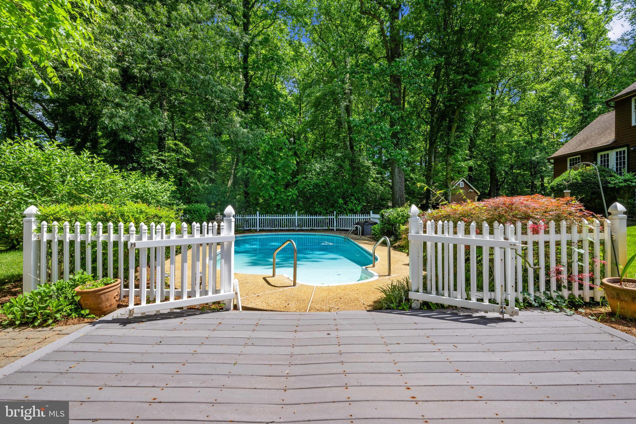 POPLAR POINT - Residential