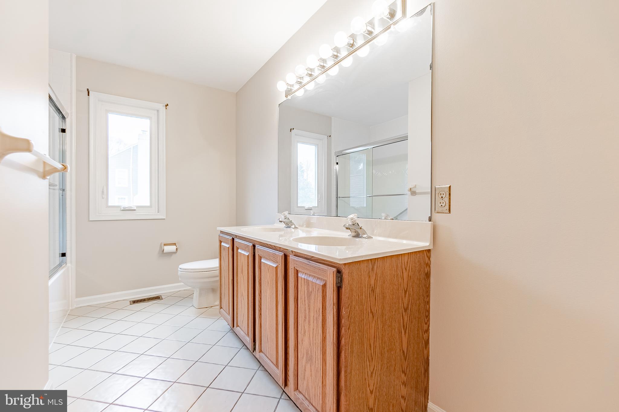 HICKORY HILL - Residential
