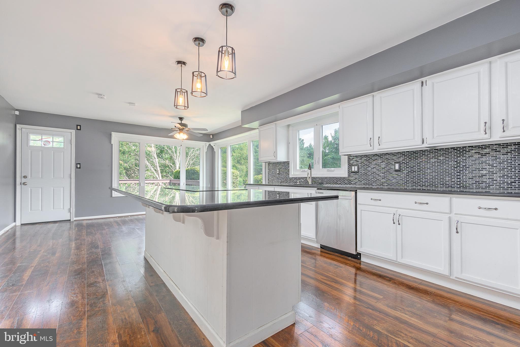 HICKORY HILL - Residential