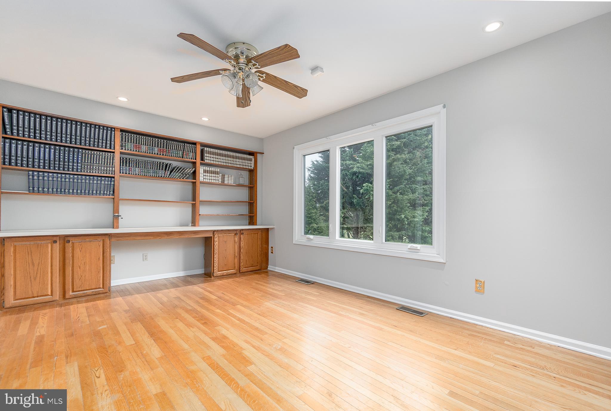 HICKORY HILL - Residential