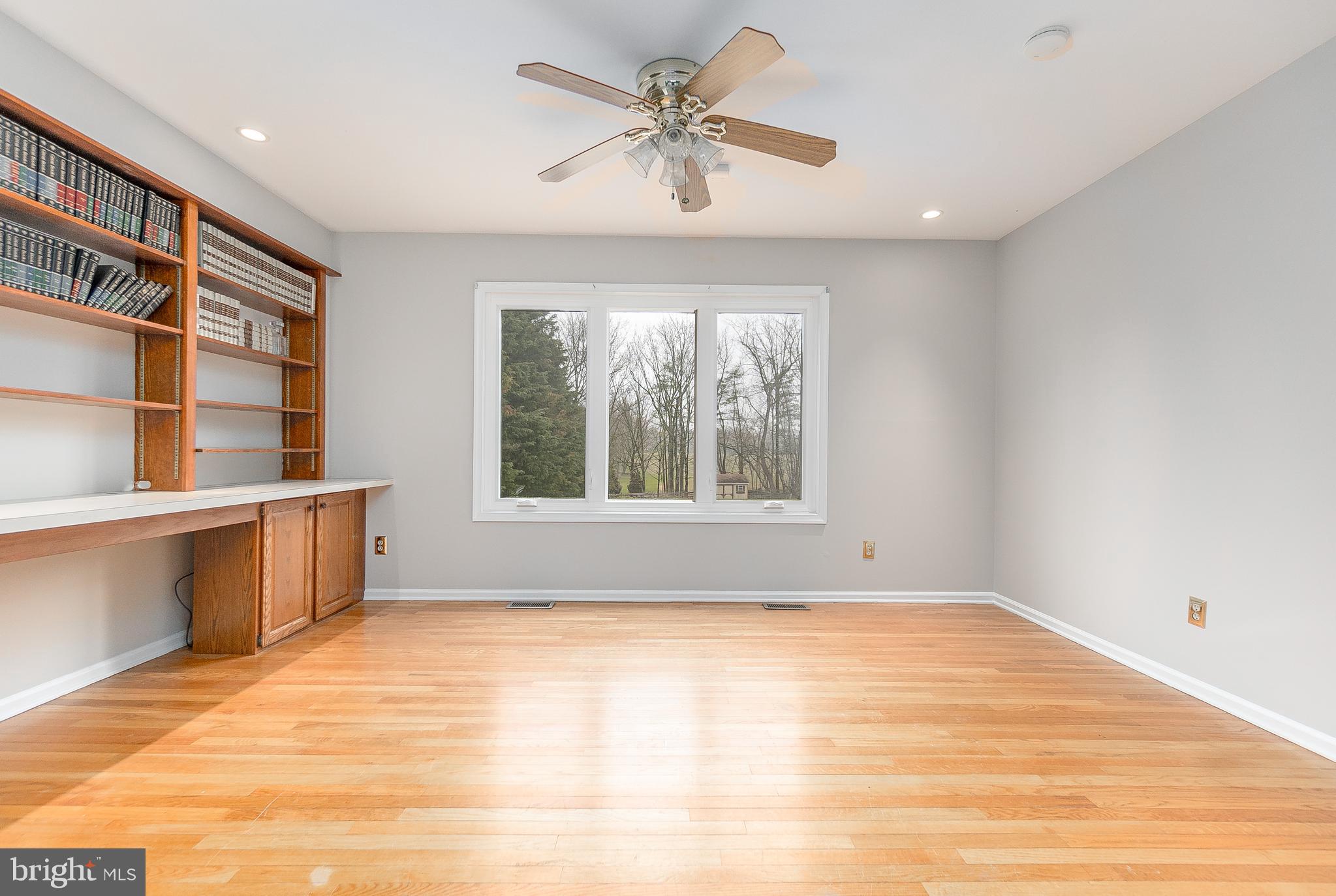 HICKORY HILL - Residential
