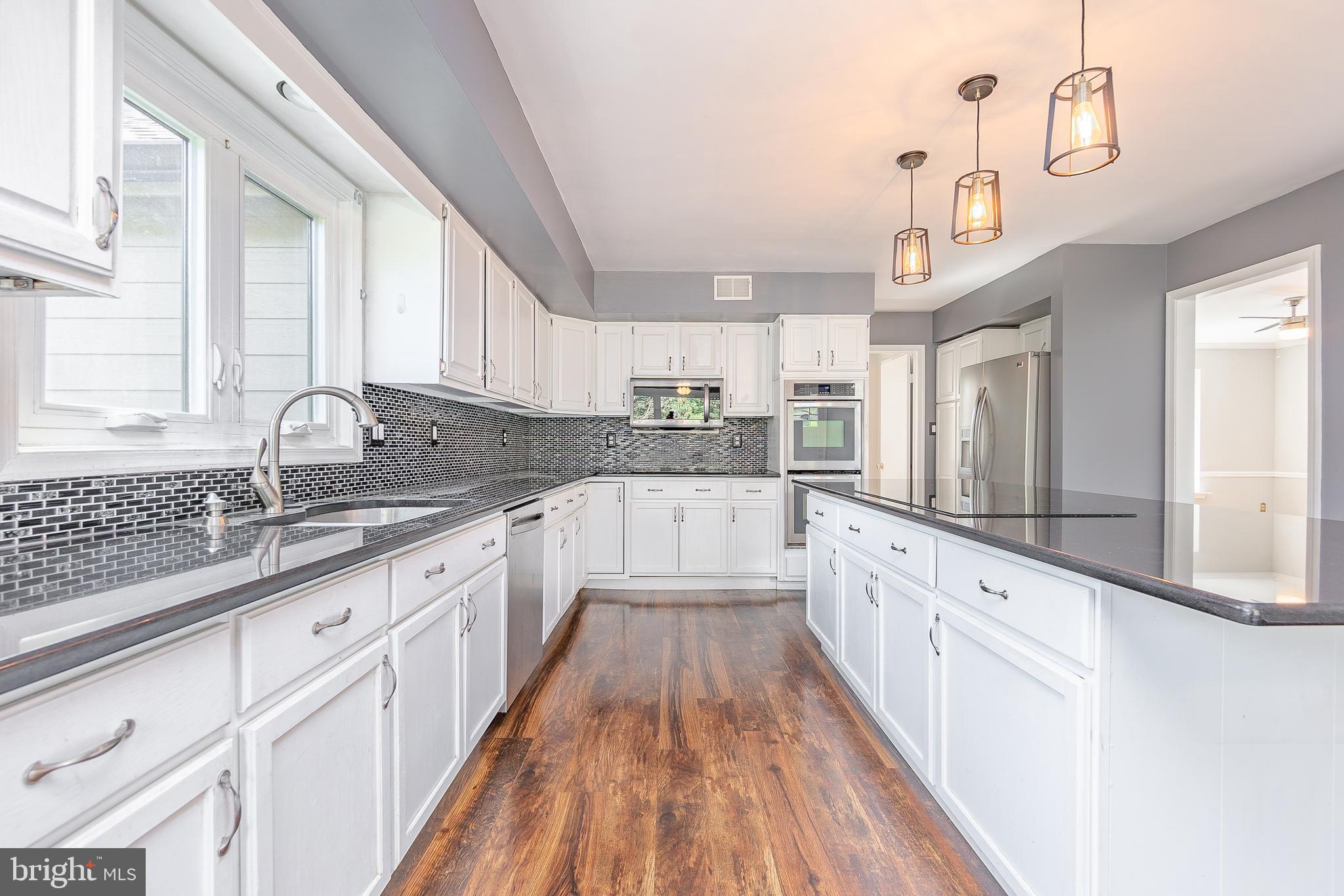 HICKORY HILL - Residential