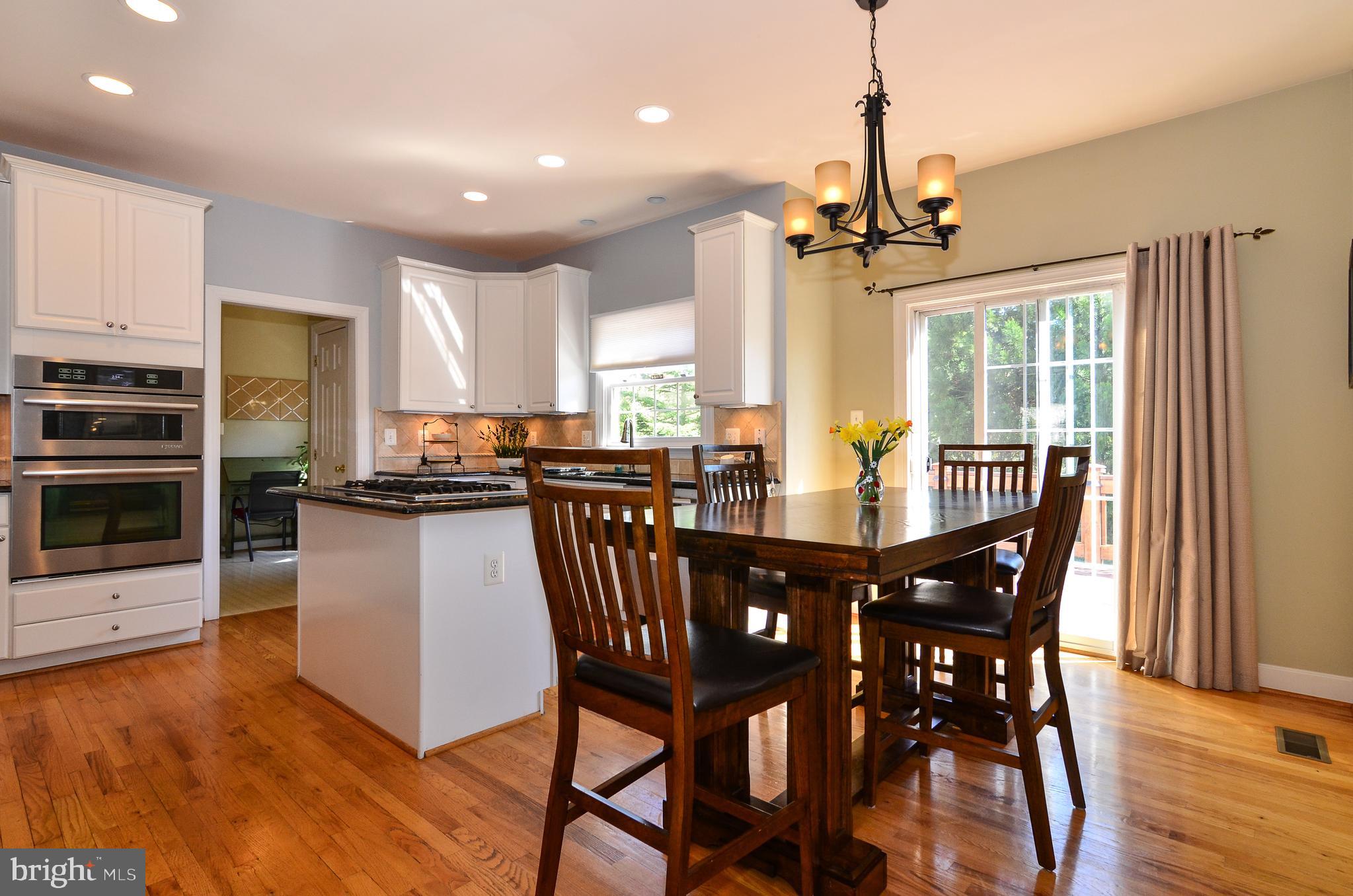 ESTATES AT LEETON MANOR - Residential