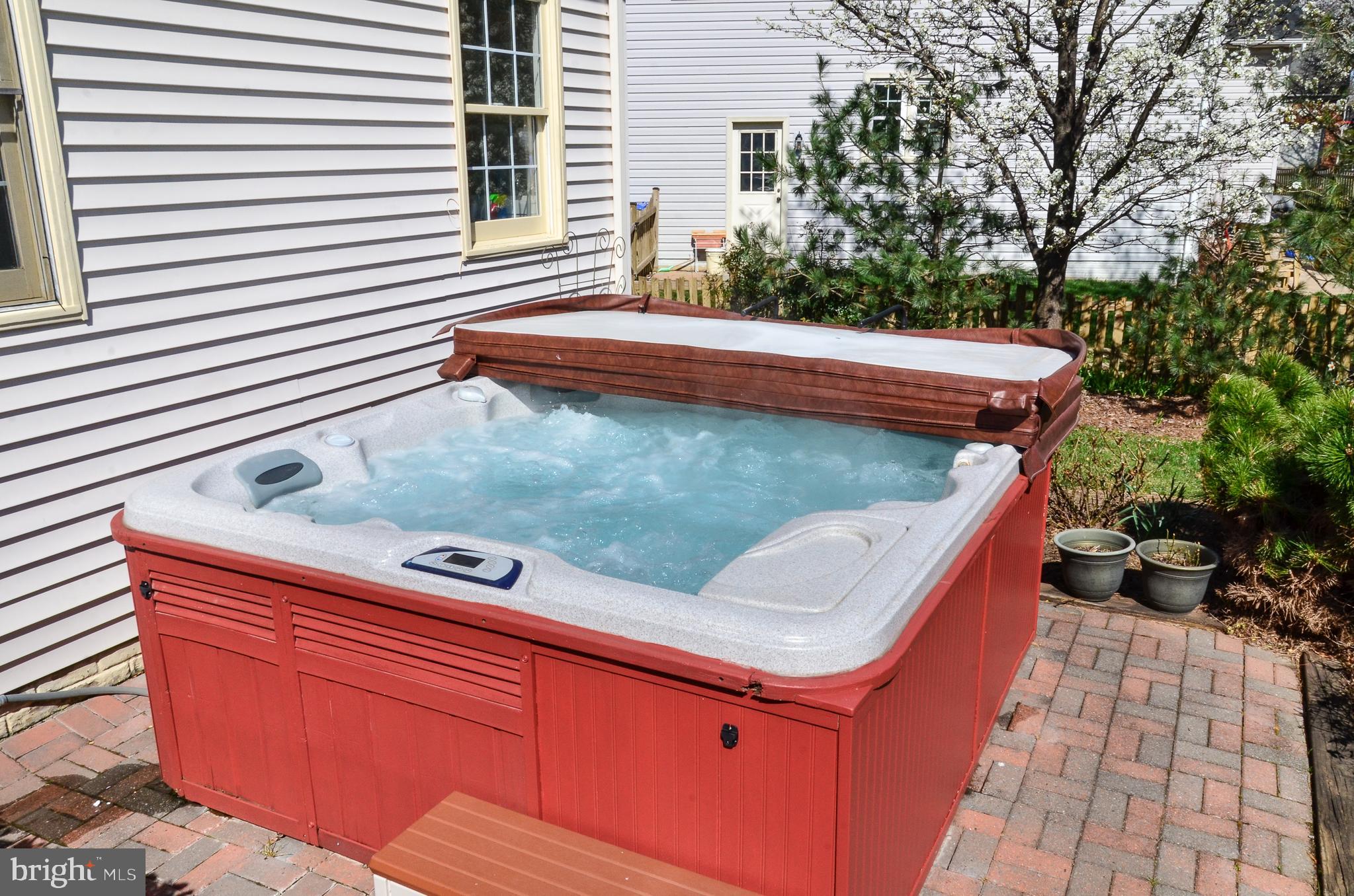 ESTATES AT LEETON MANOR - Residential