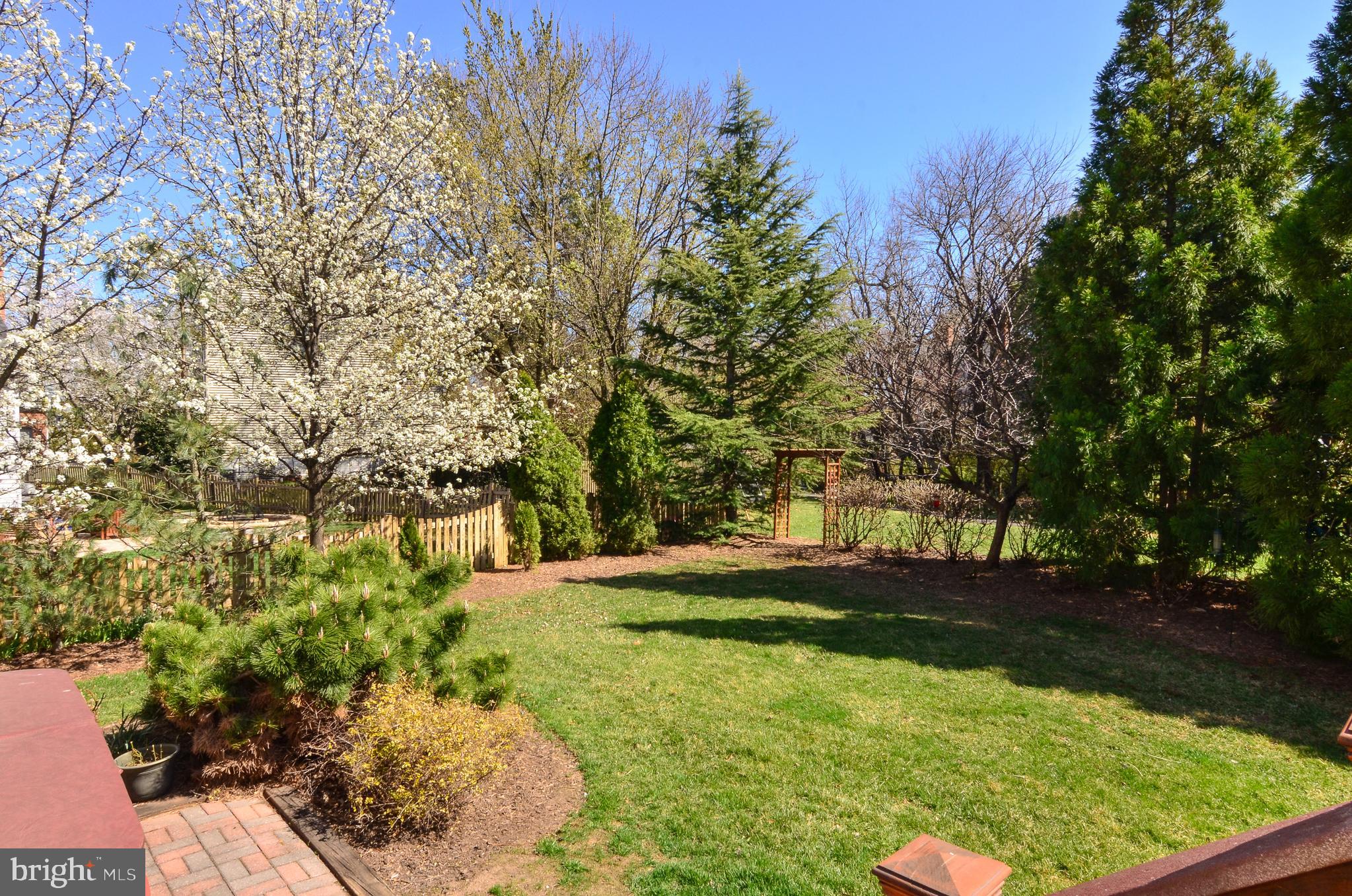 ESTATES AT LEETON MANOR - Residential