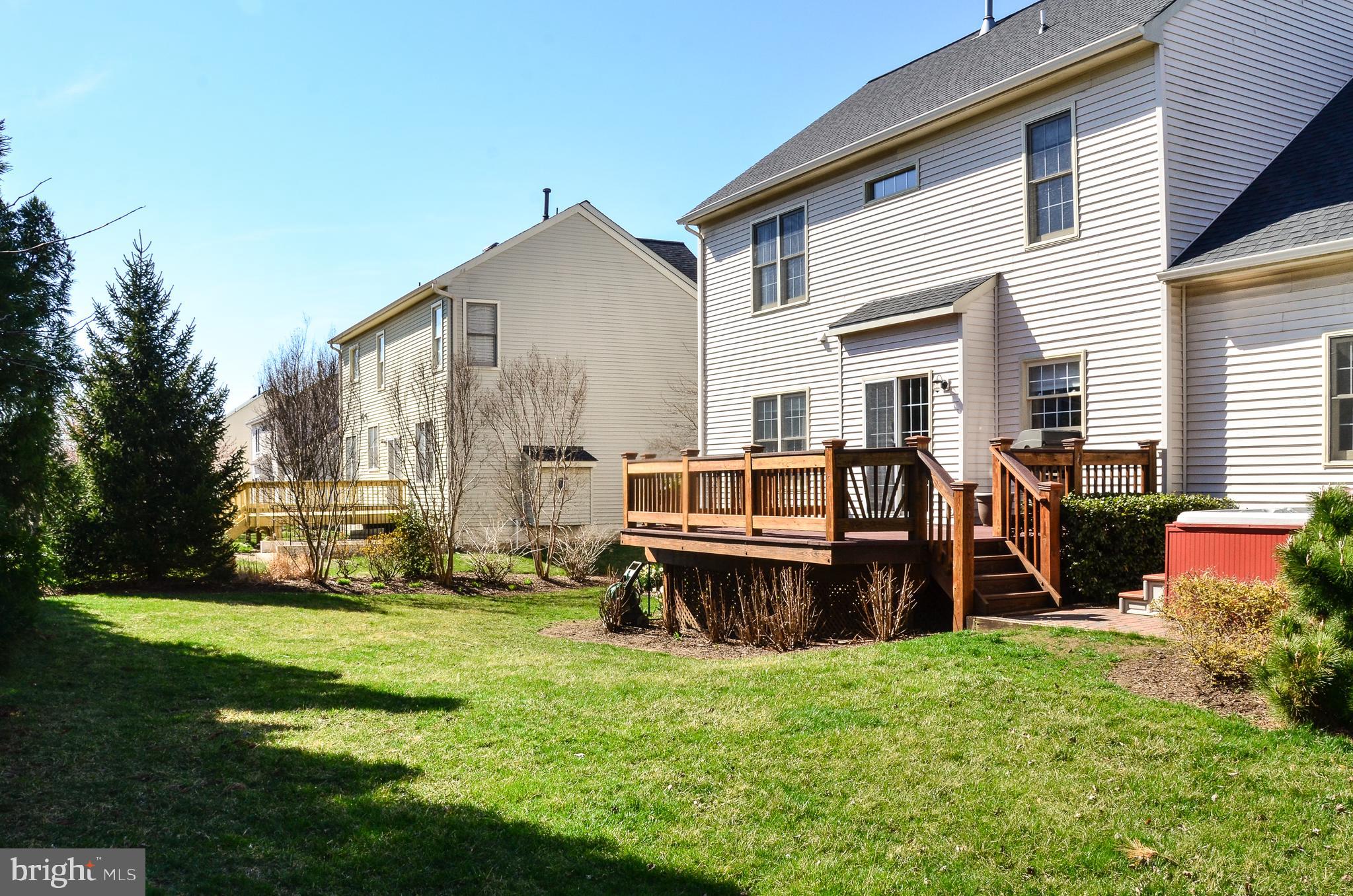 ESTATES AT LEETON MANOR - Residential