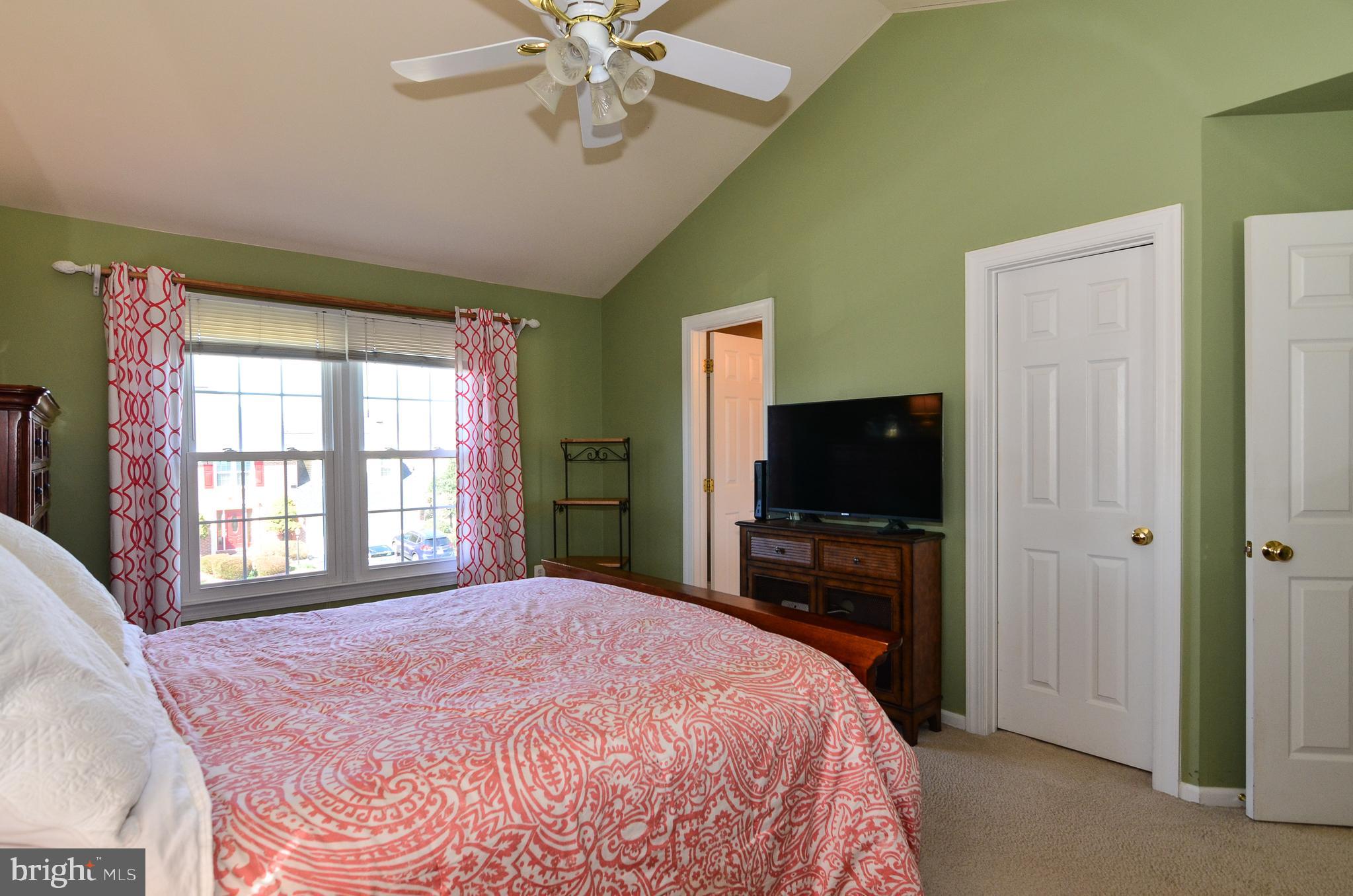 ESTATES AT LEETON MANOR - Residential