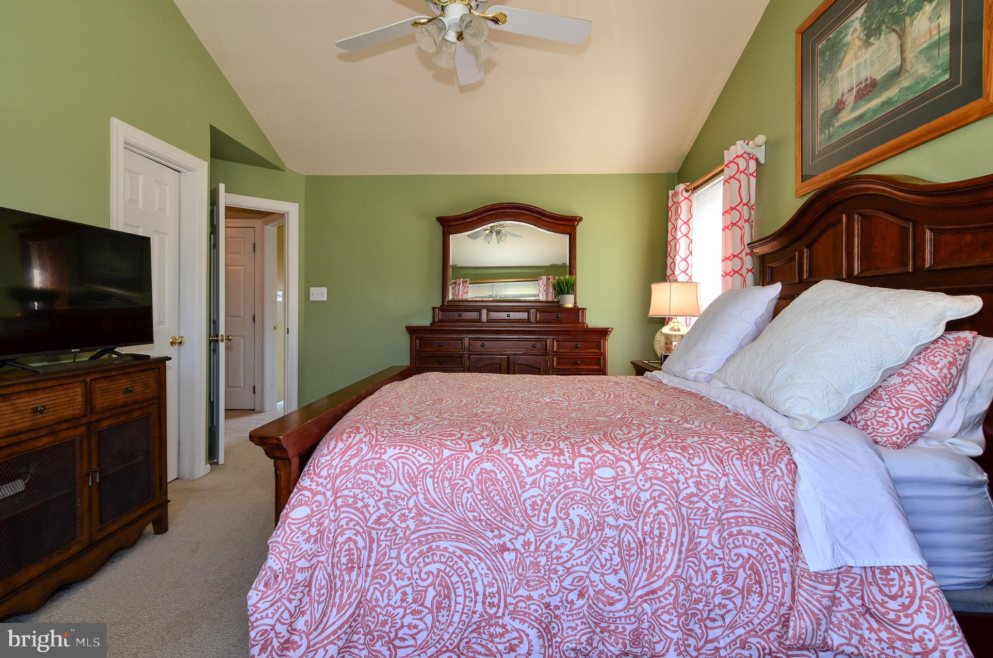 ESTATES AT LEETON MANOR - Residential