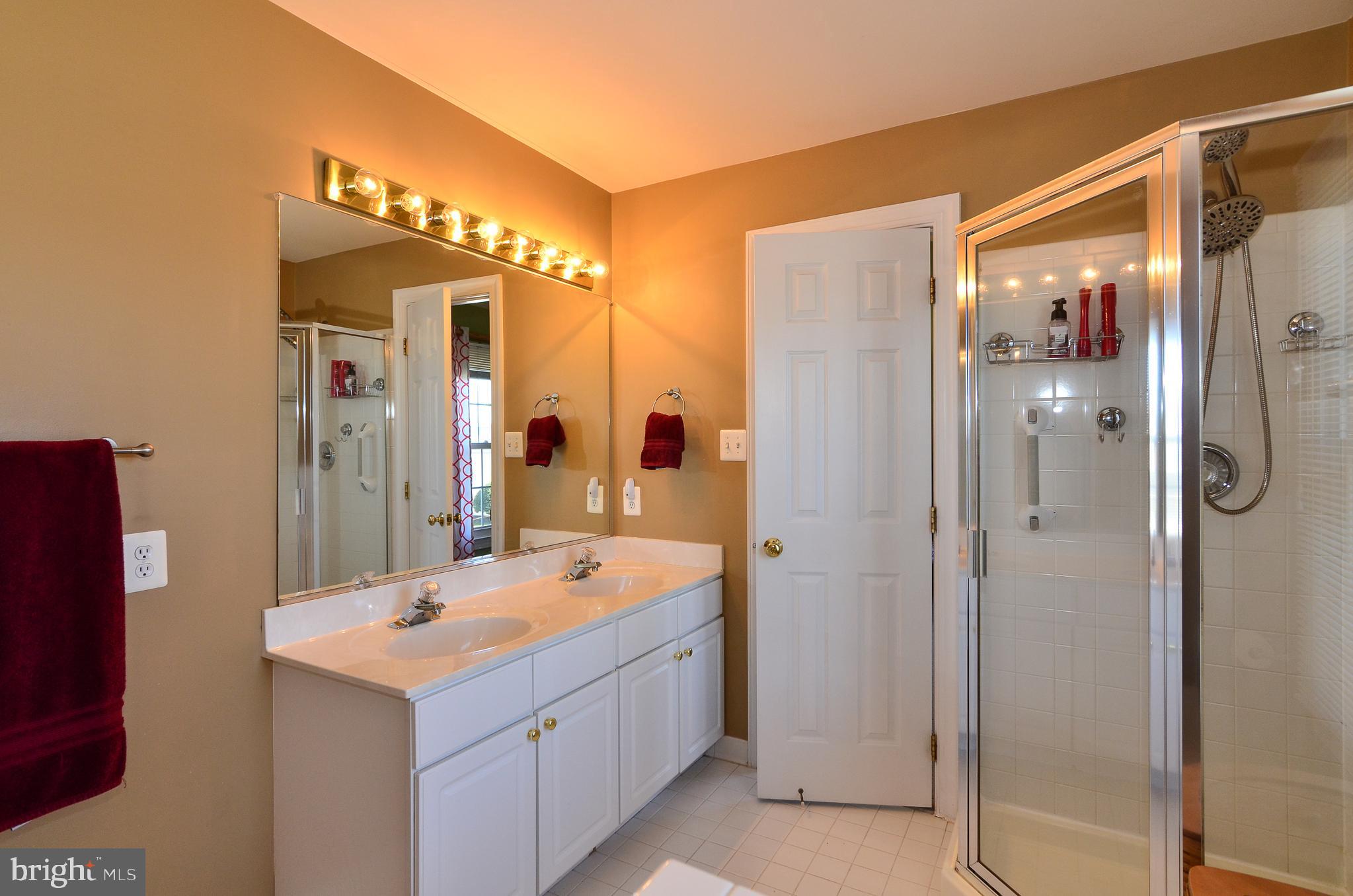 ESTATES AT LEETON MANOR - Residential