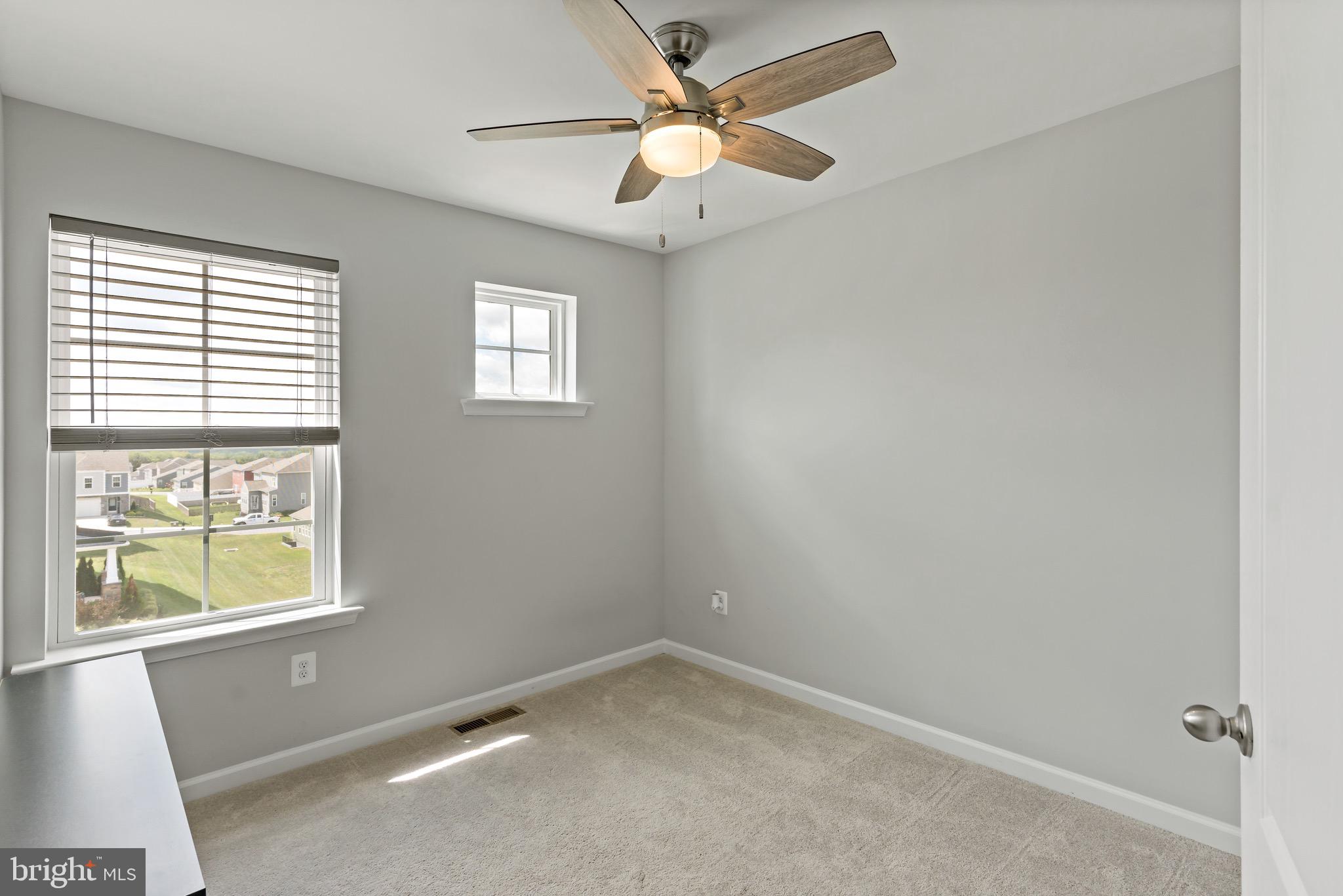 OVERLOOK AT RIVERSIDE TOWNHOMES - Residential