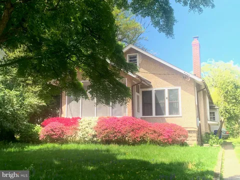 5511 Alta Vista Road, Bethesda, MD 20814 - MLS#: MDMC2163556