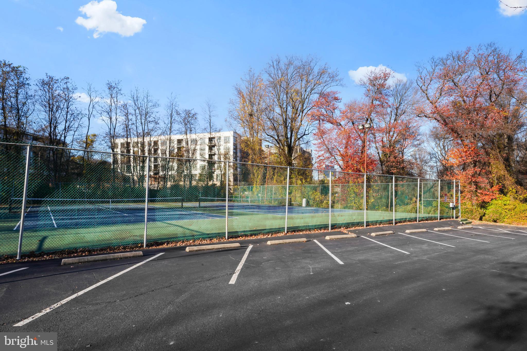 THE COLONIES - Residential