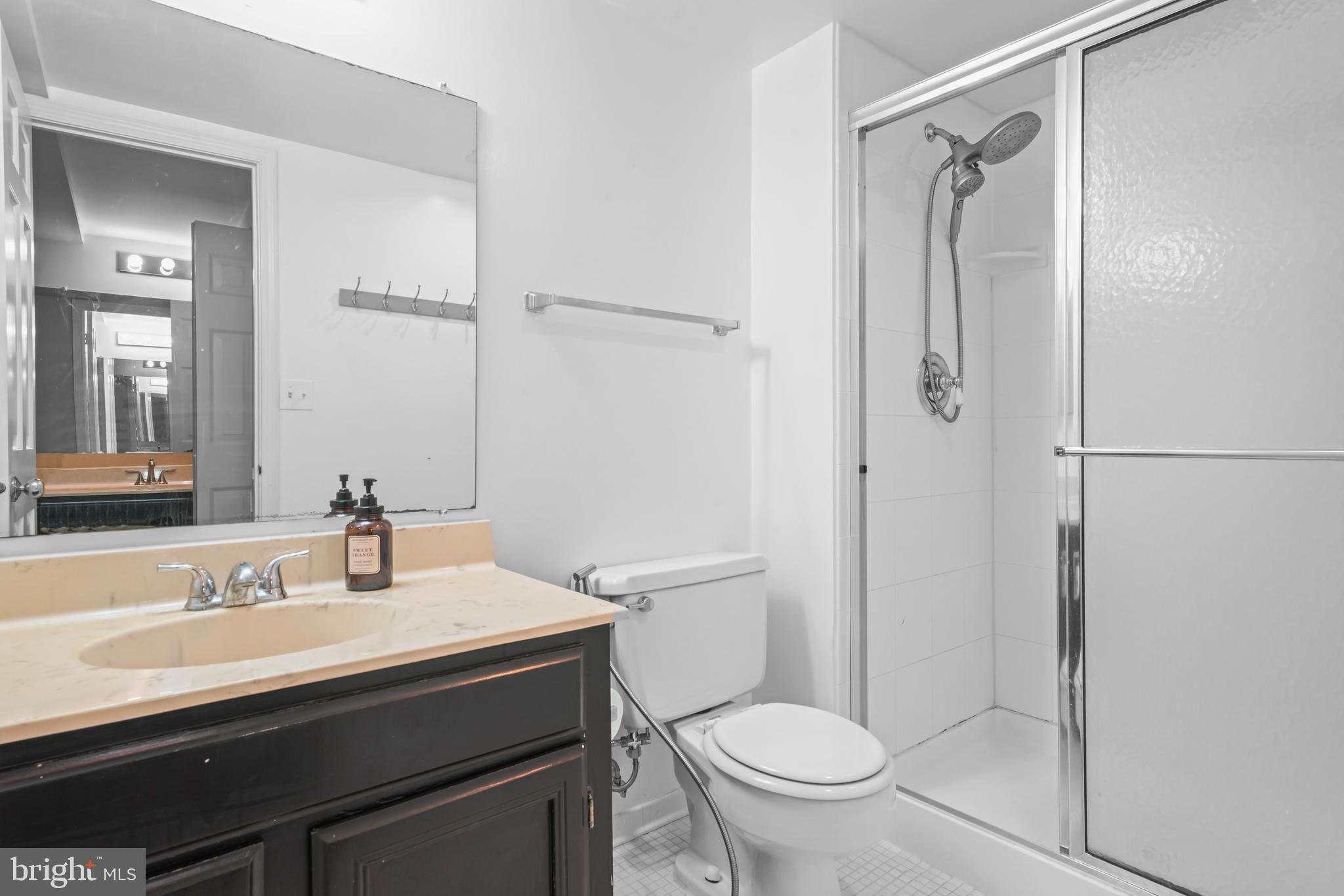 THE COLONIES - Residential