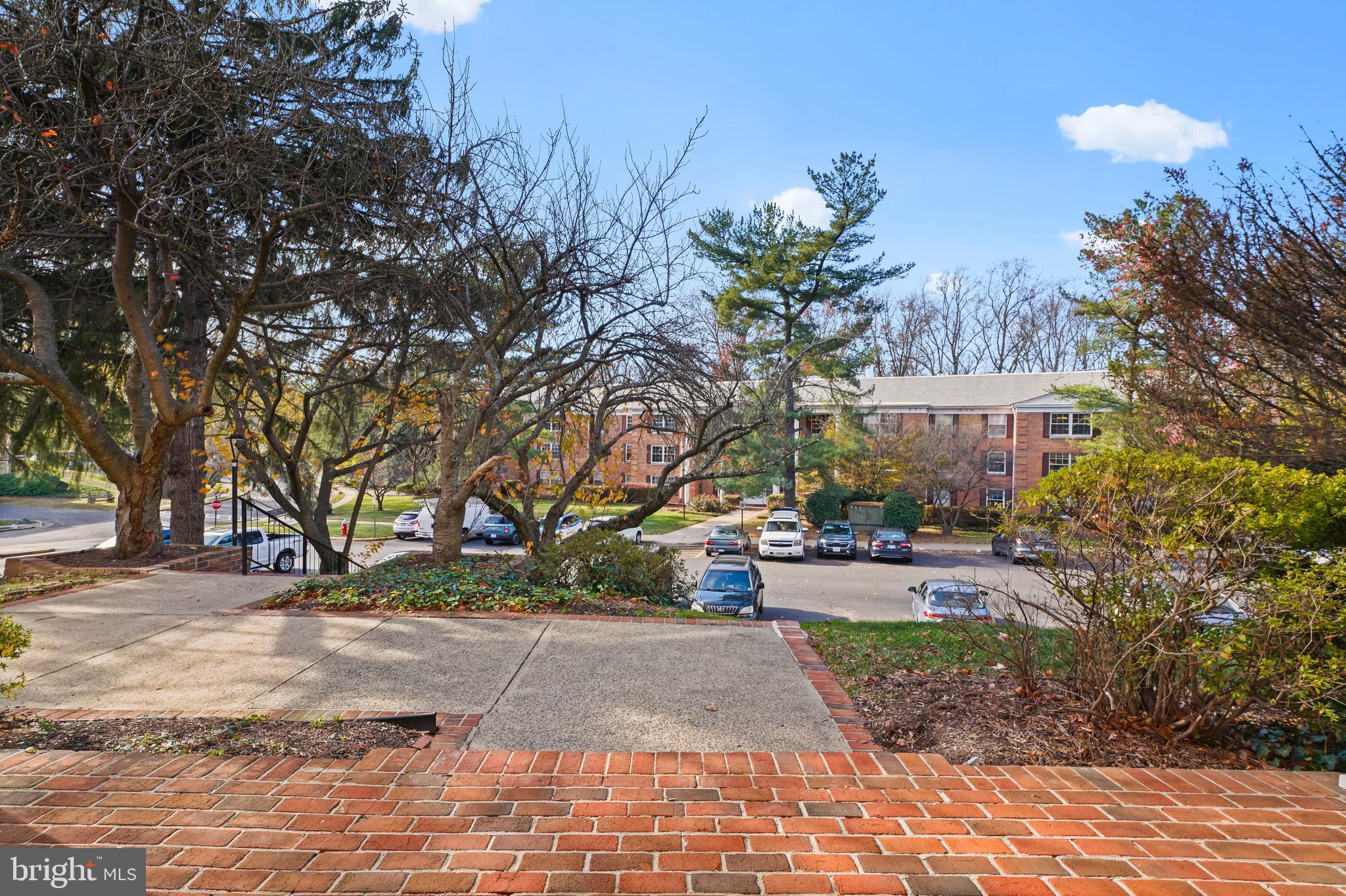 THE COLONIES - Residential