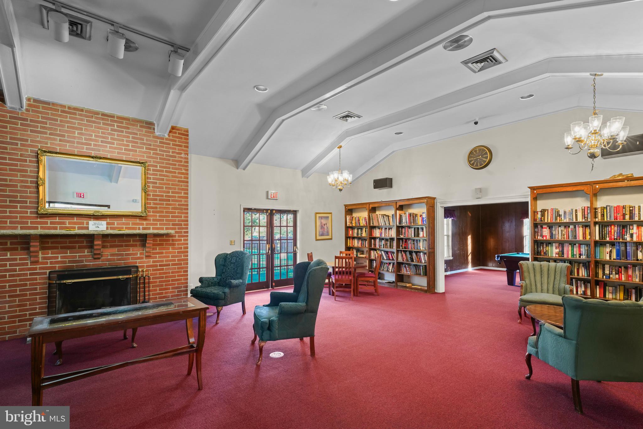 THE COLONIES - Residential